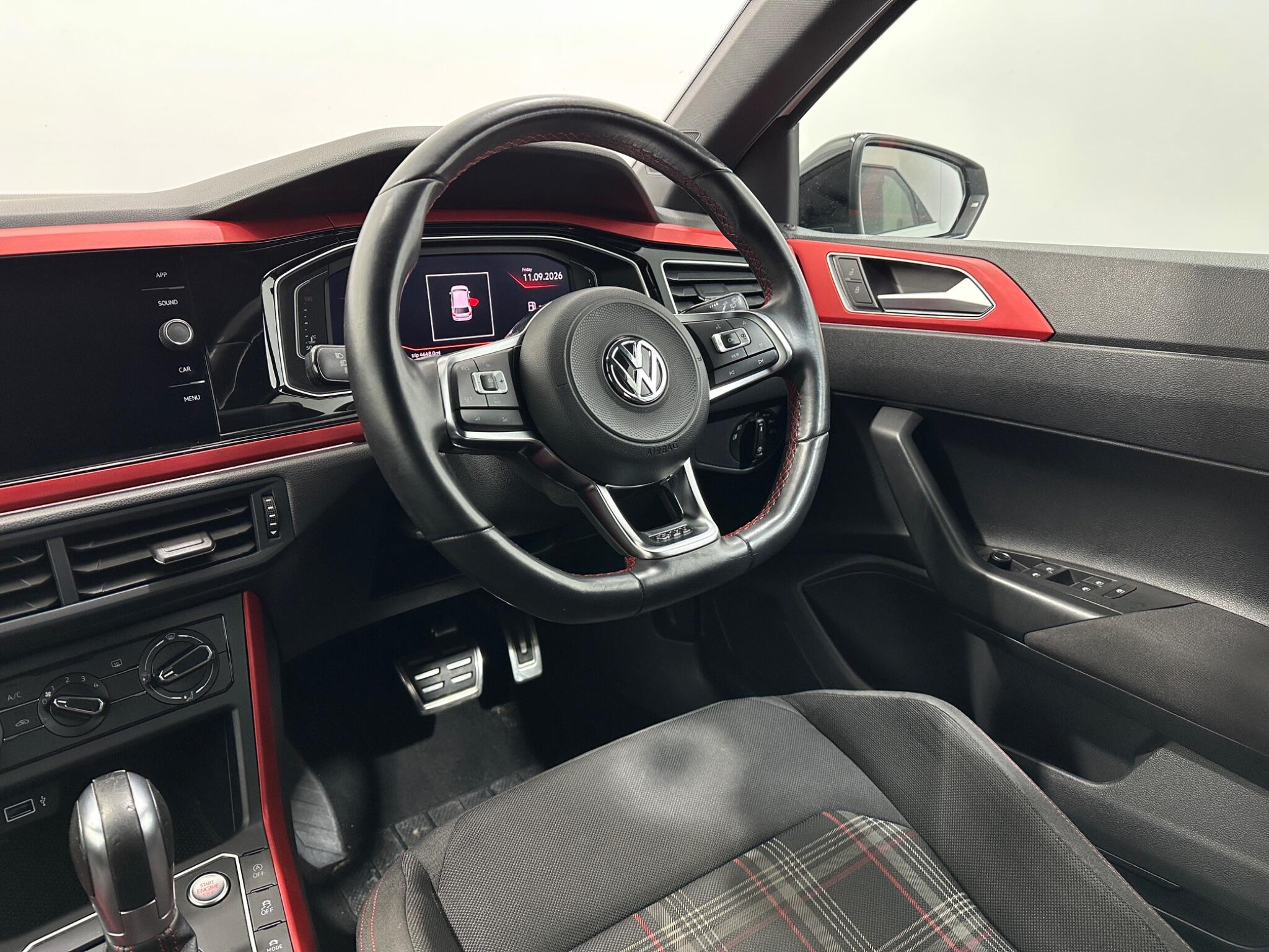 Volkswagen Polo view 12