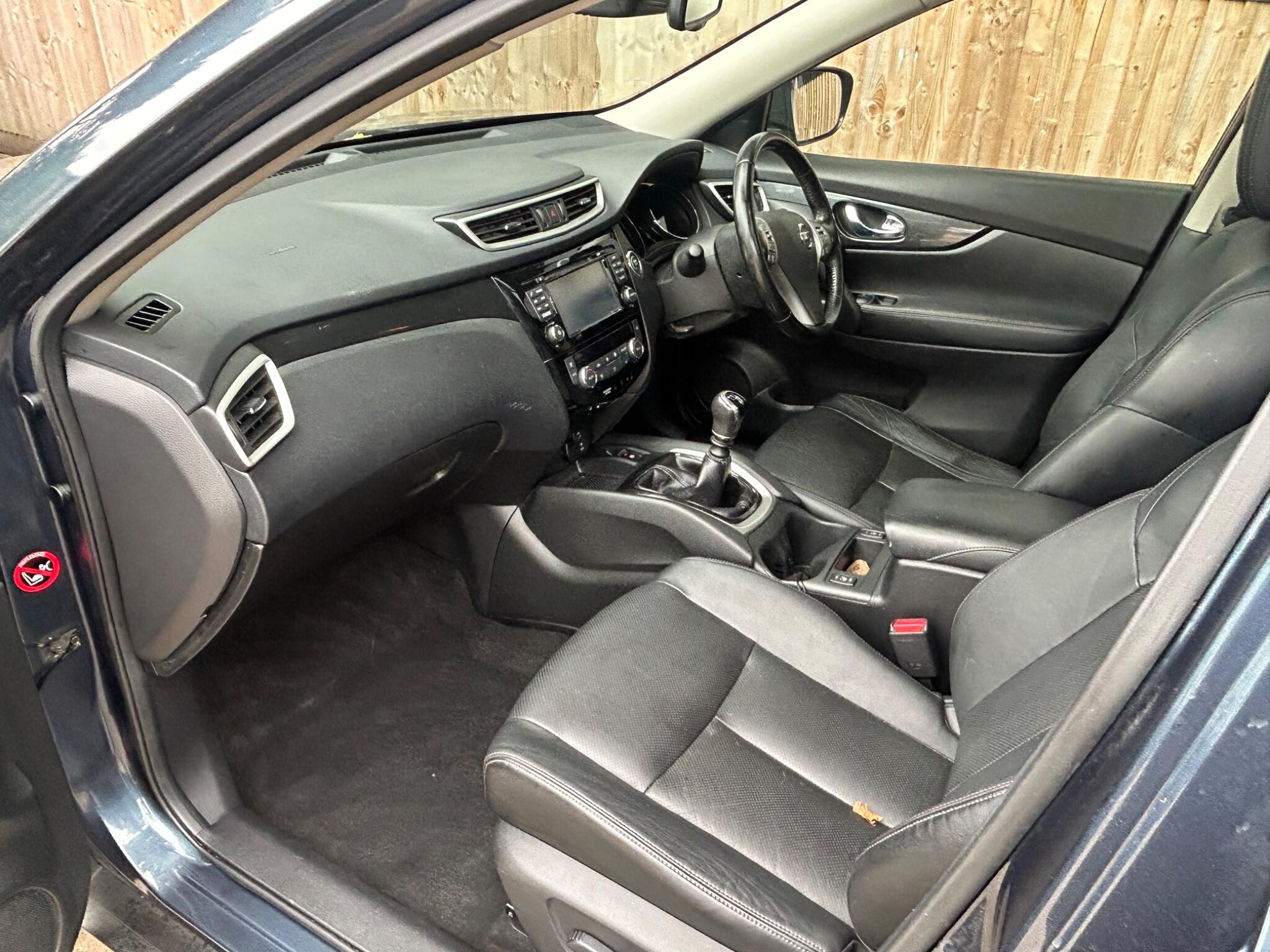 Nissan X-Trail view 38