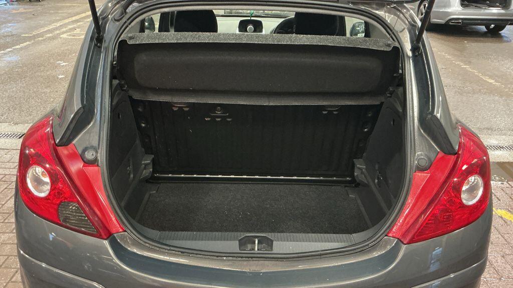 Vauxhall Corsa view 7
