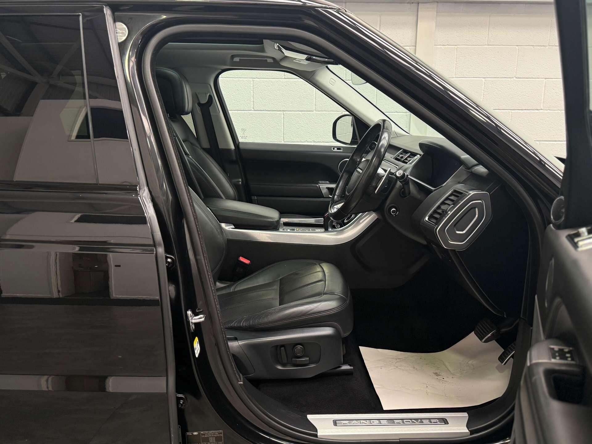 Land Rover Range Rover Sport view 15