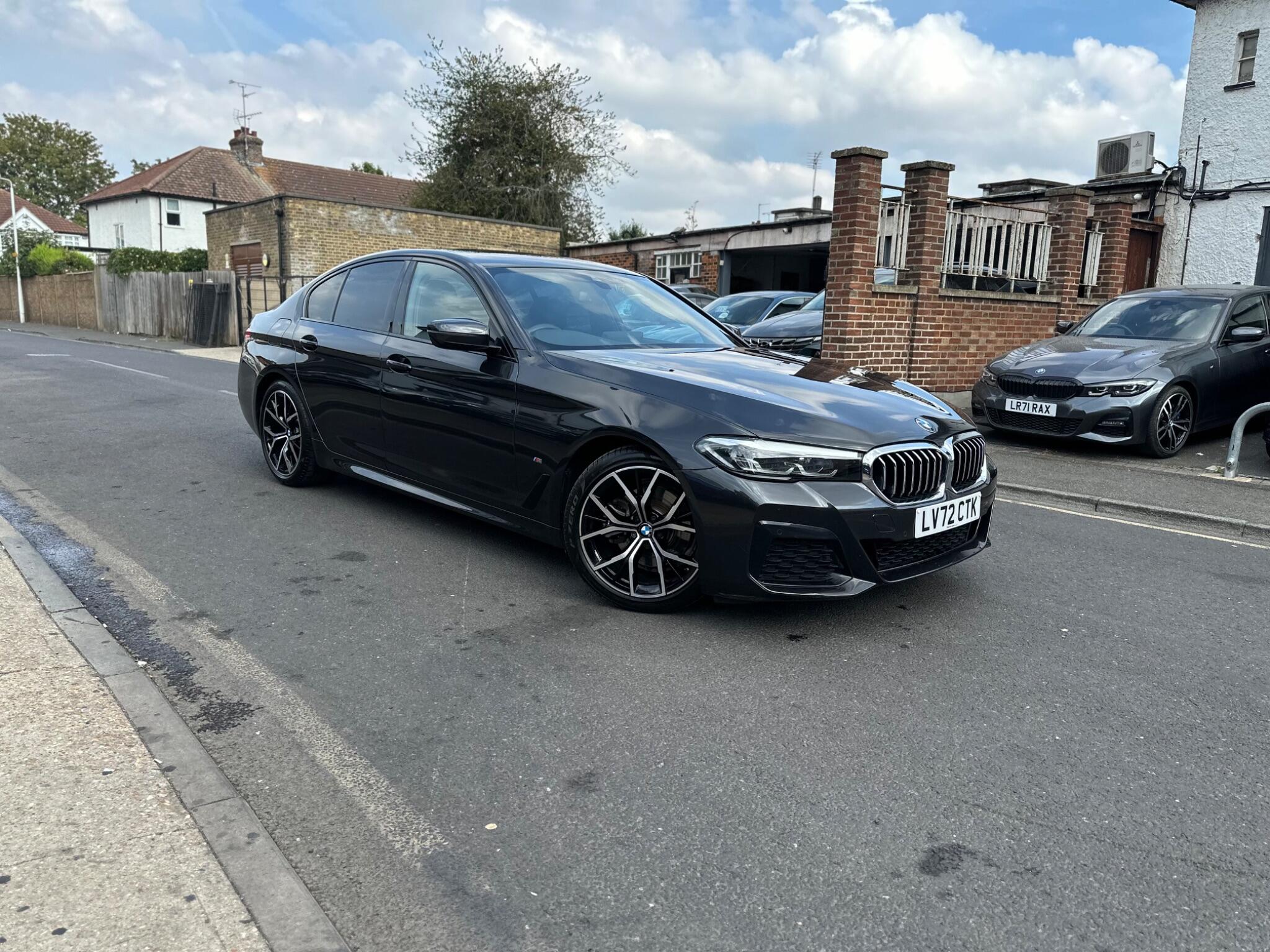BMW 5 Series view 5