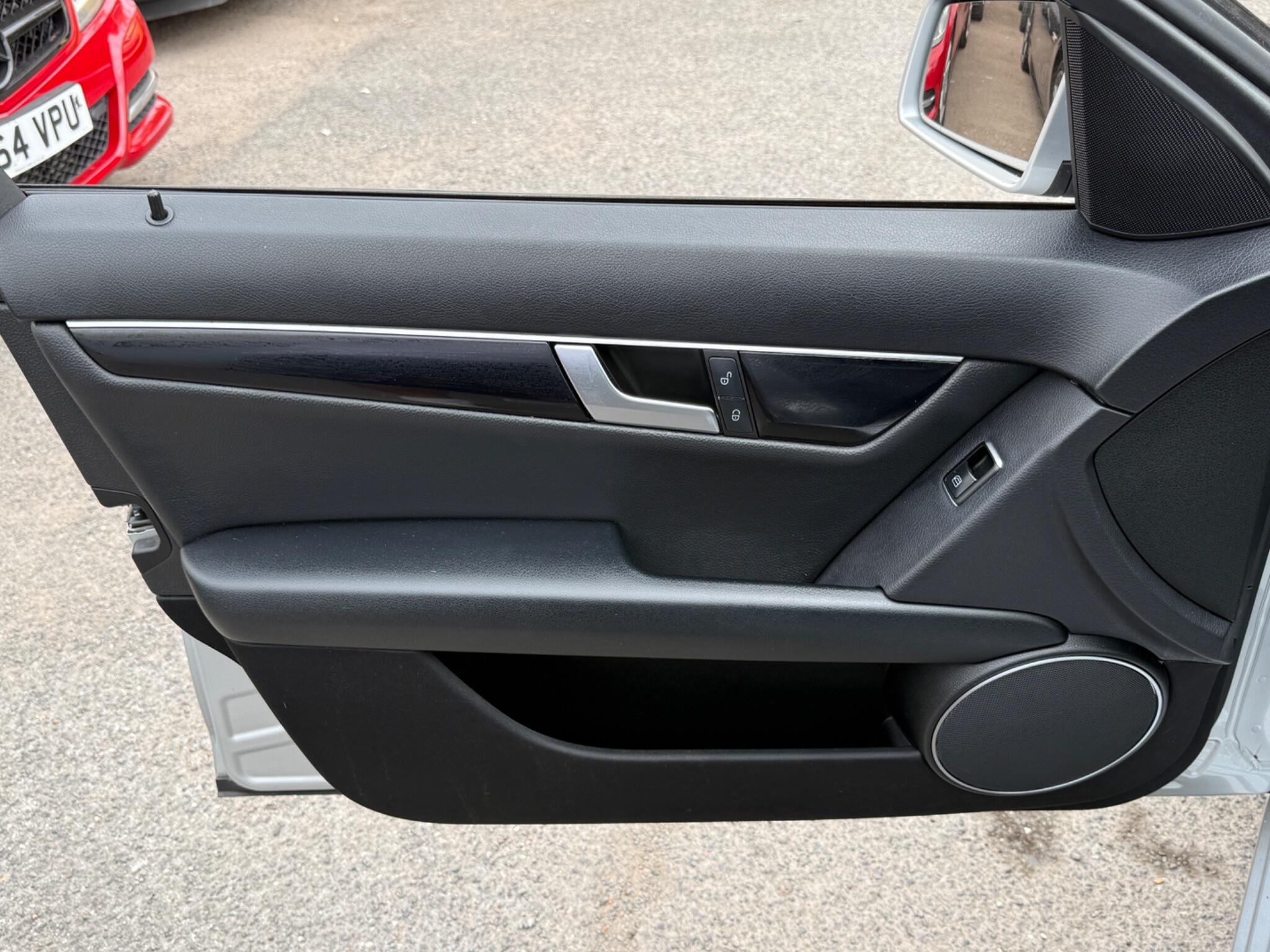Mercedes-Benz C Class - Image 47