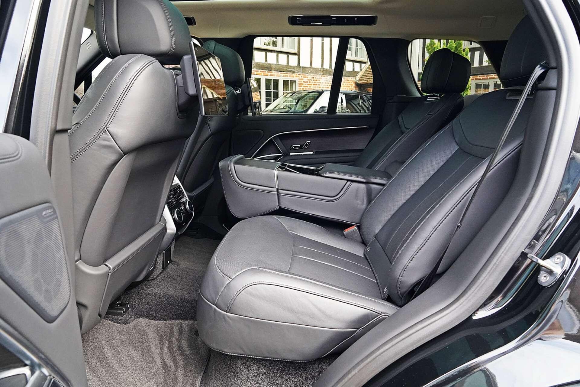 Land Rover Range Rover view 16