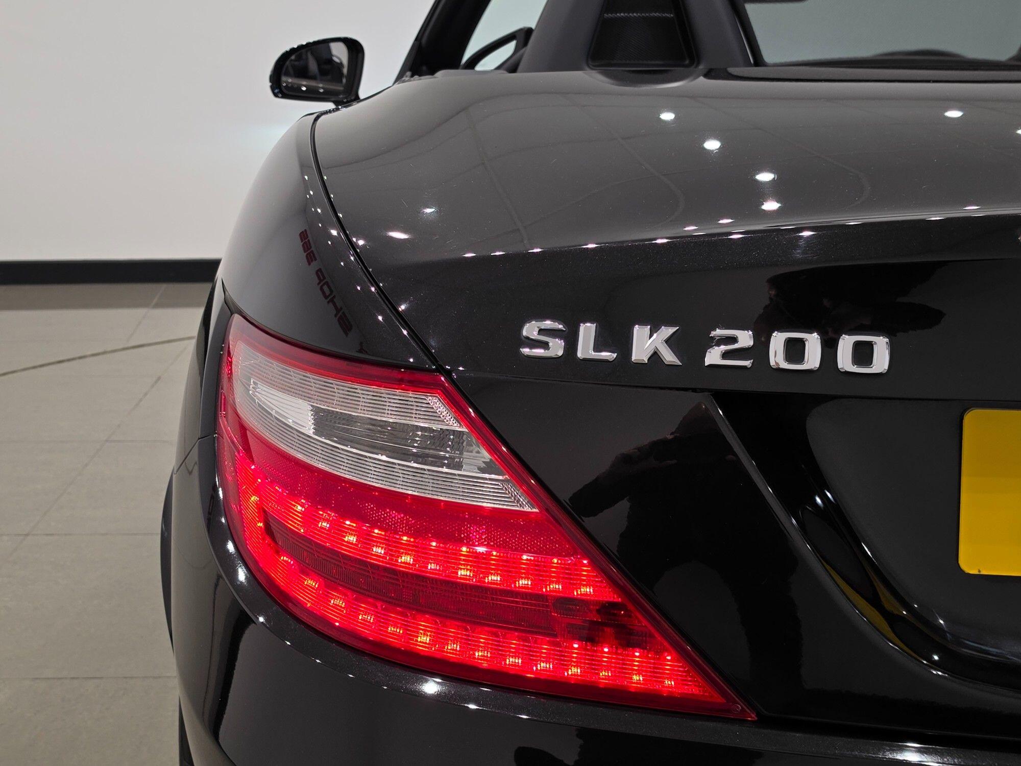 Mercedes-Benz SLK view 7