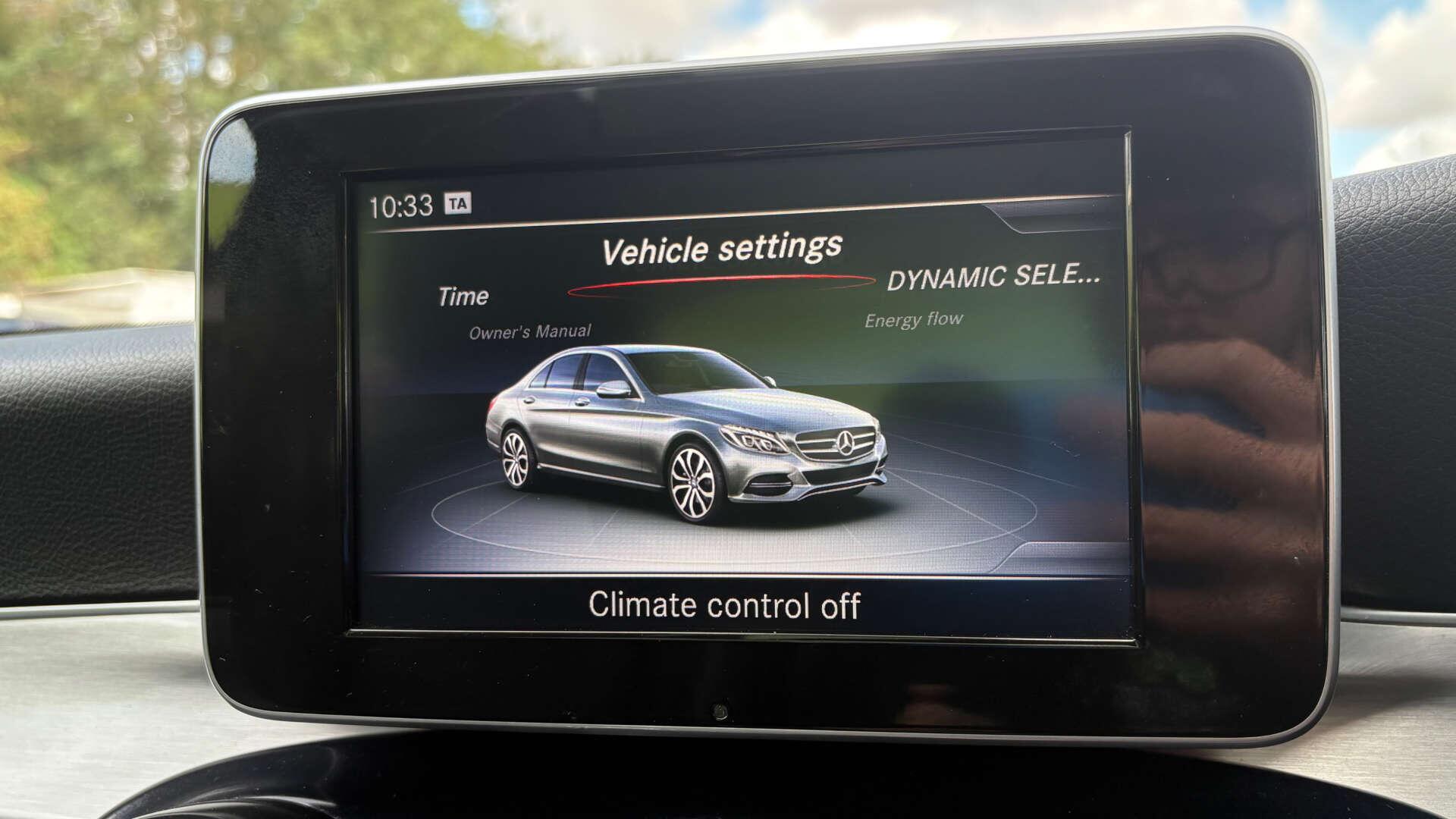 Mercedes-Benz C-Class view 35