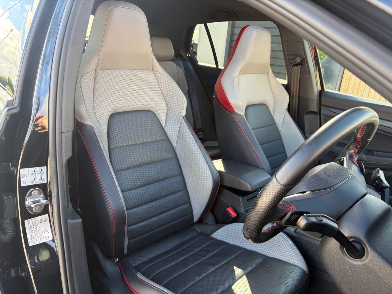 Volkswagen Golf view 15