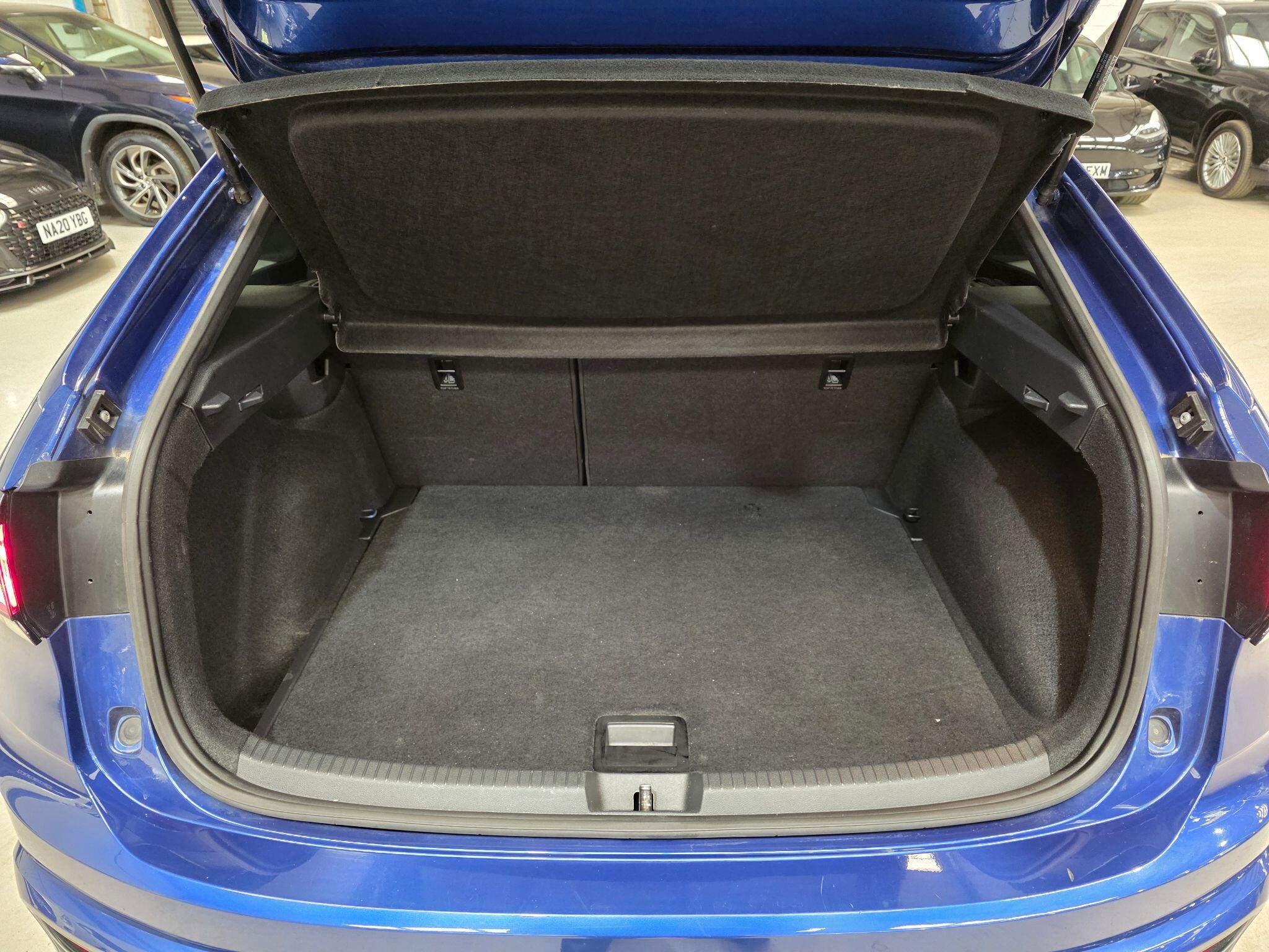 Volkswagen Taigo view 28