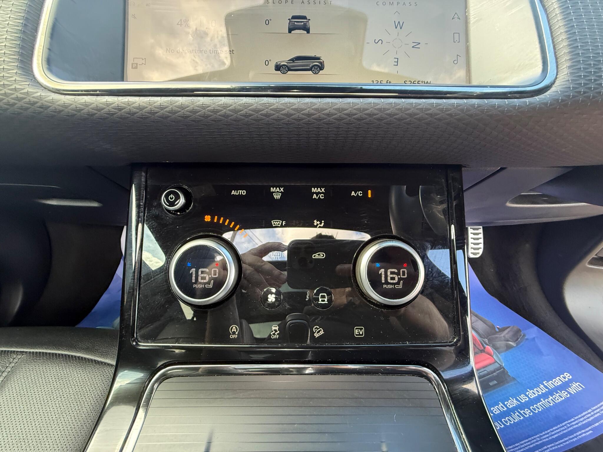 Land Rover Range Rover Evoque view 25