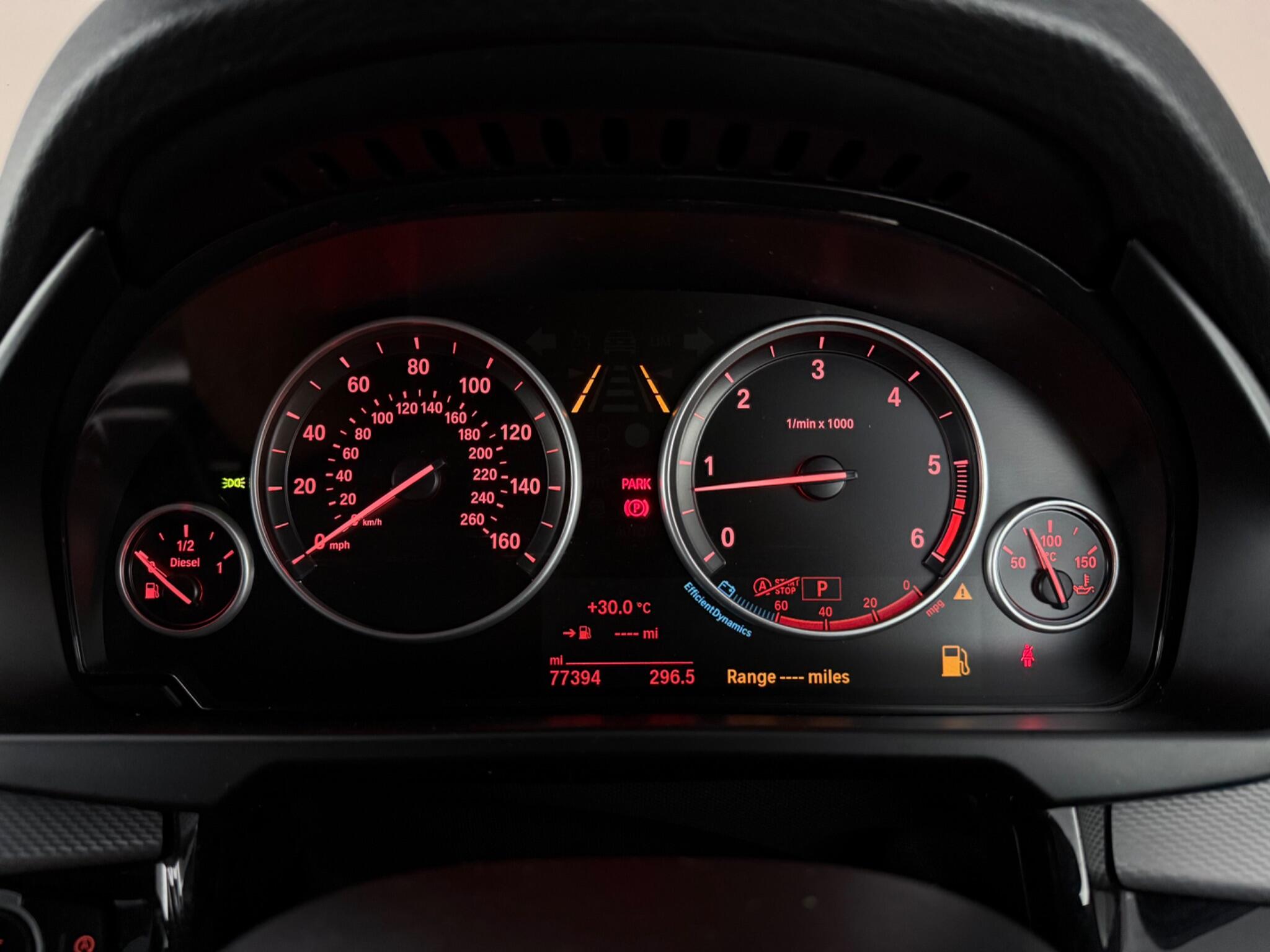 BMW X5 view 16