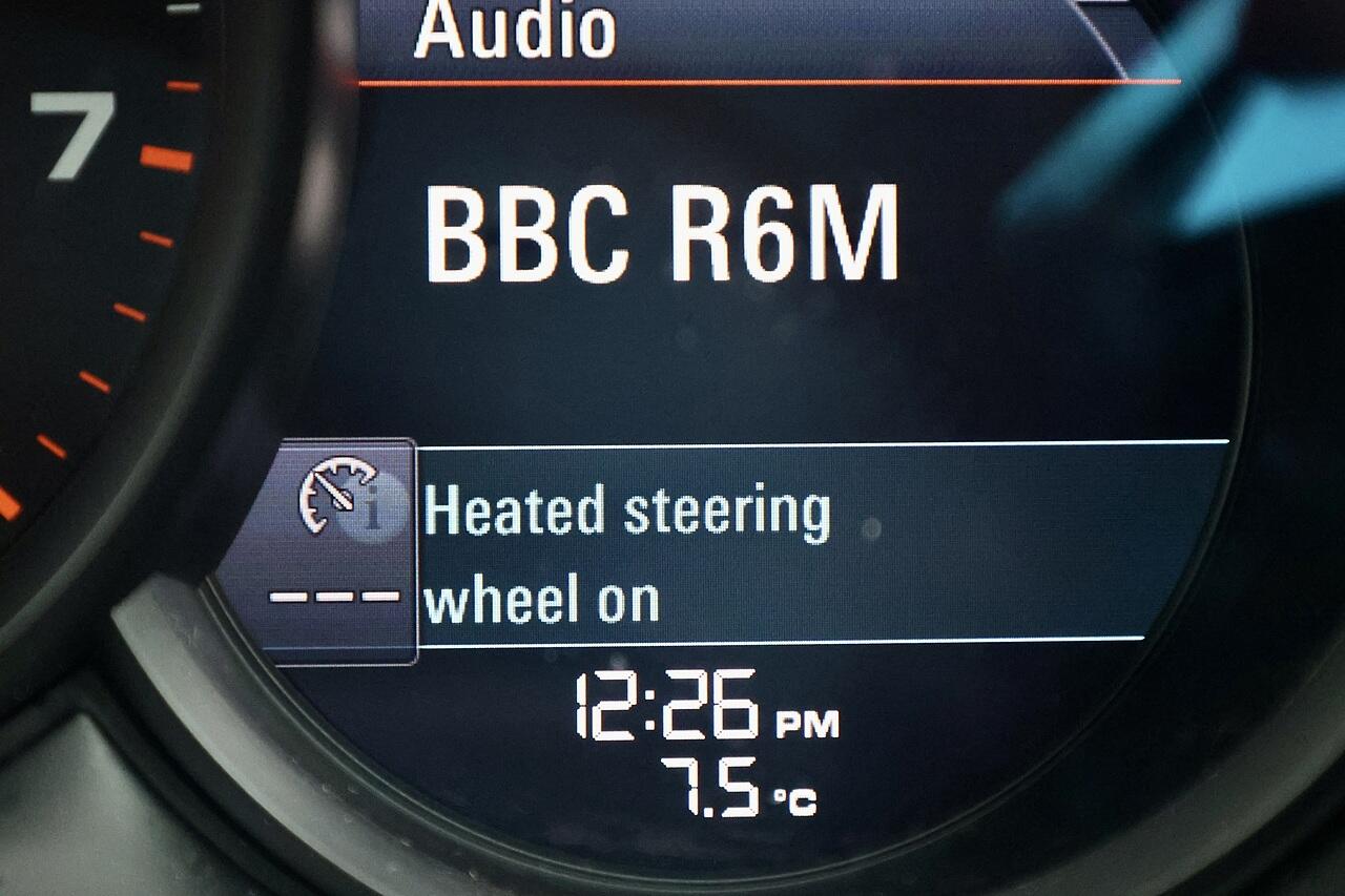 Porsche Macan view 38