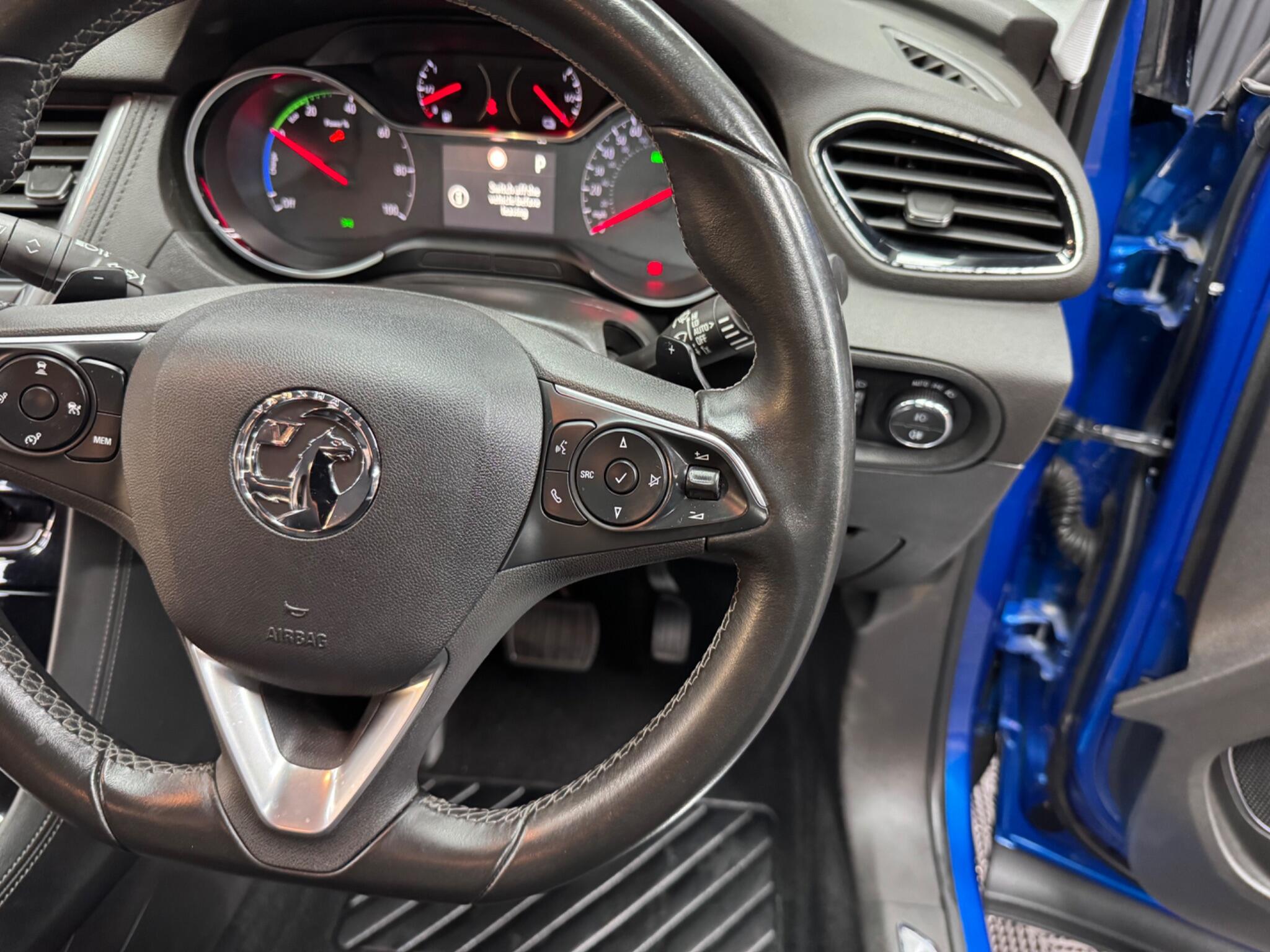 Vauxhall Grandland X view 39