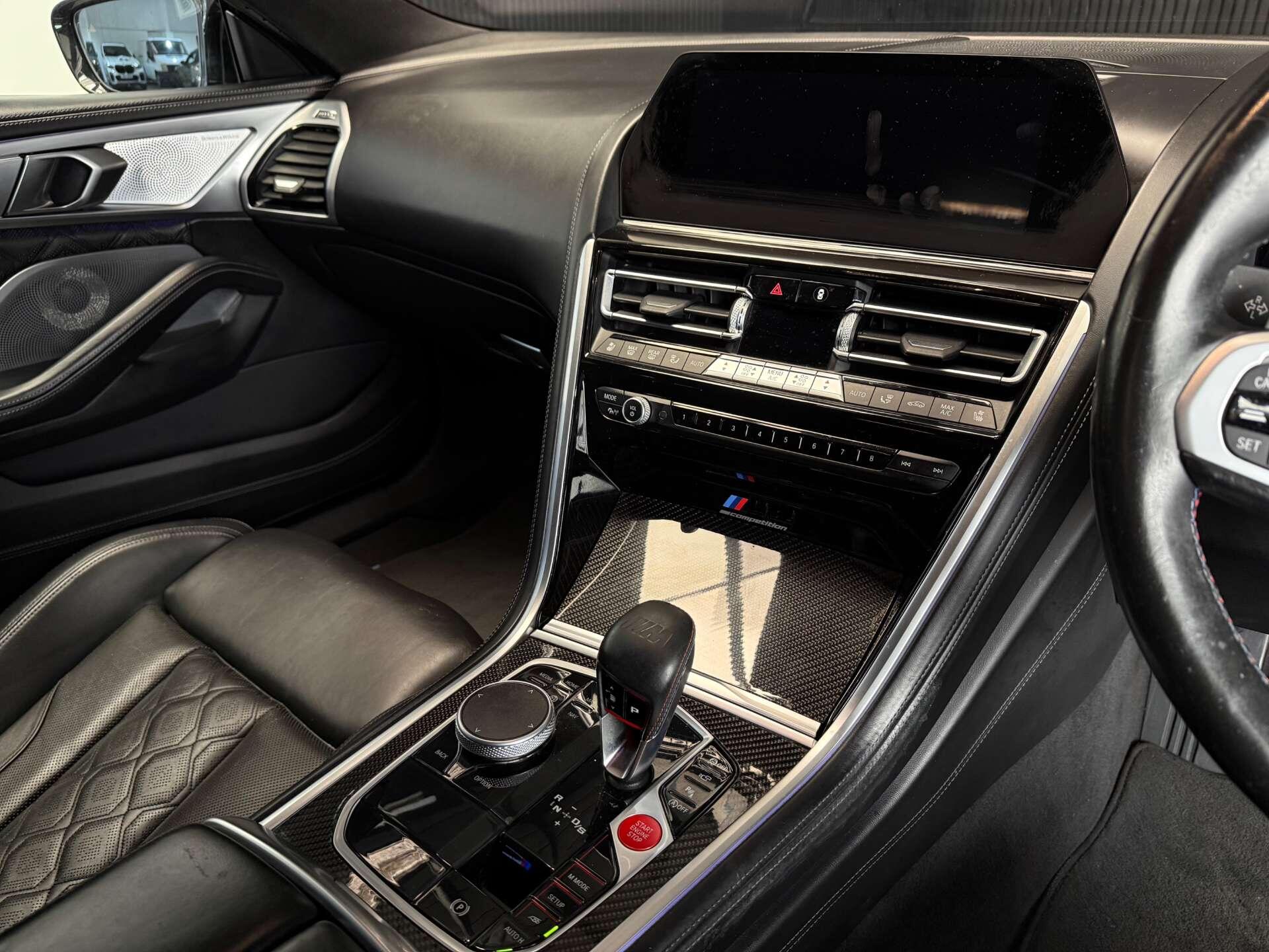 BMW M8 view 21