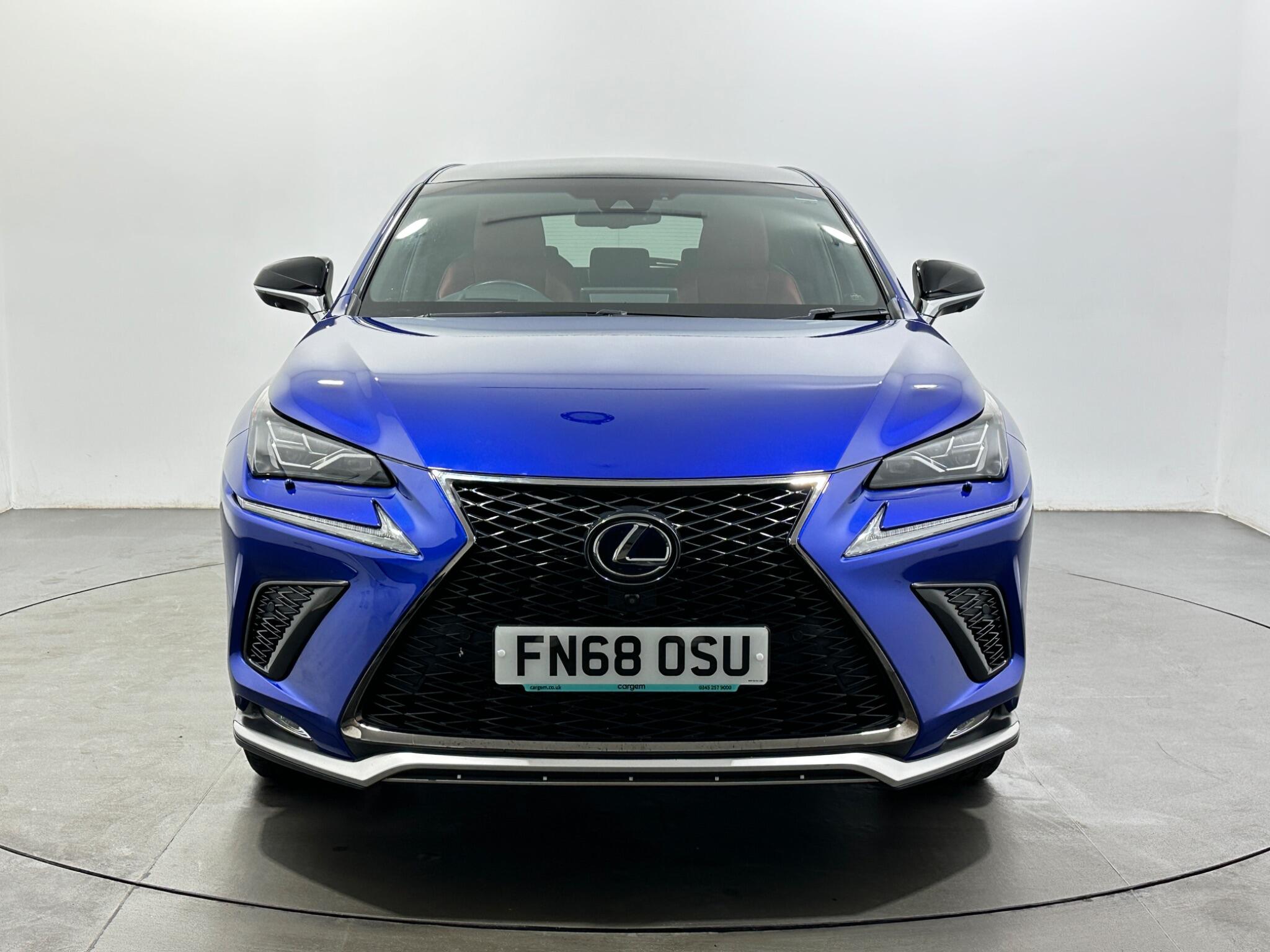 Lexus NX view 3