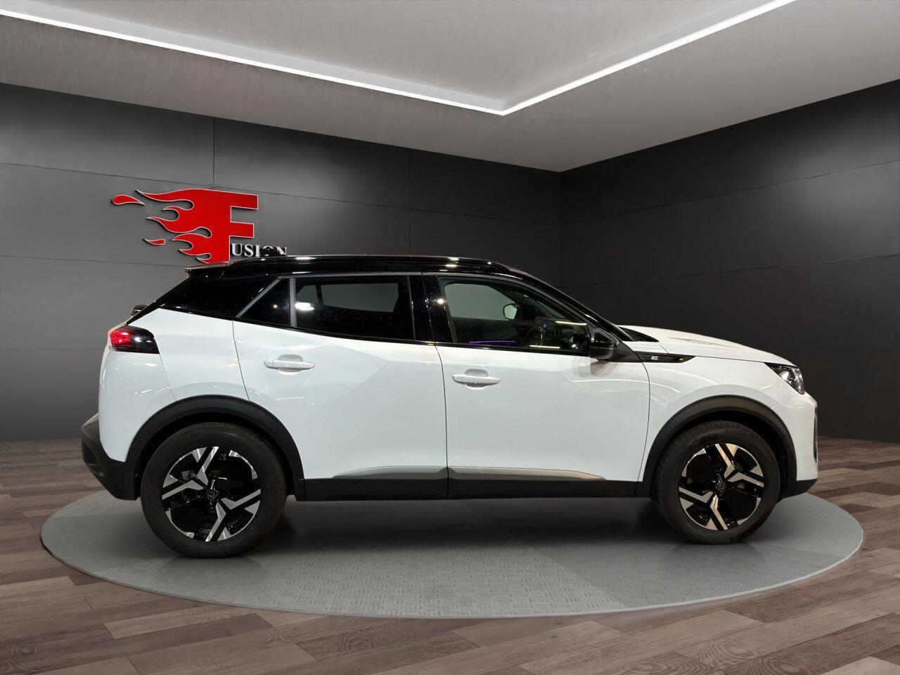 Peugeot E-2008 view 6