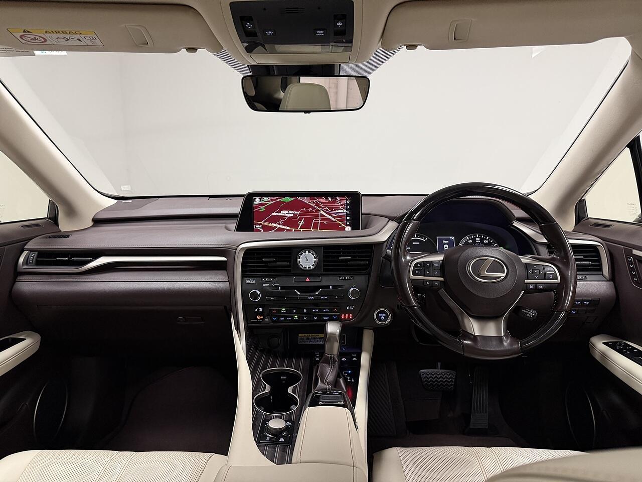 Lexus RX view 19