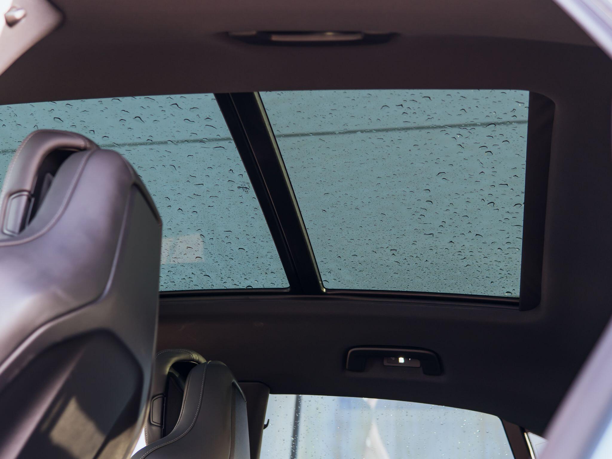 Porsche Macan view 35