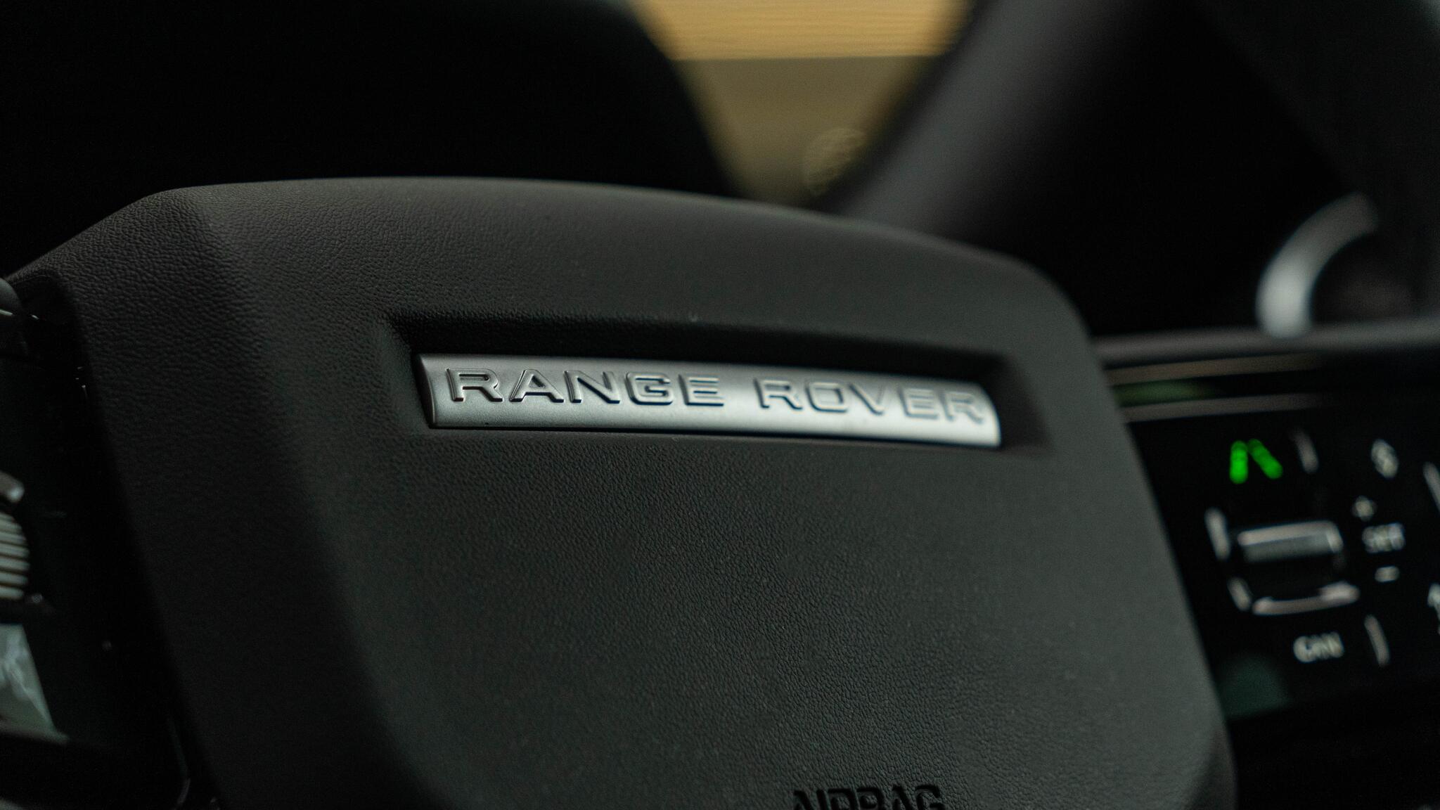 Land Rover Range Rover Evoque view 76