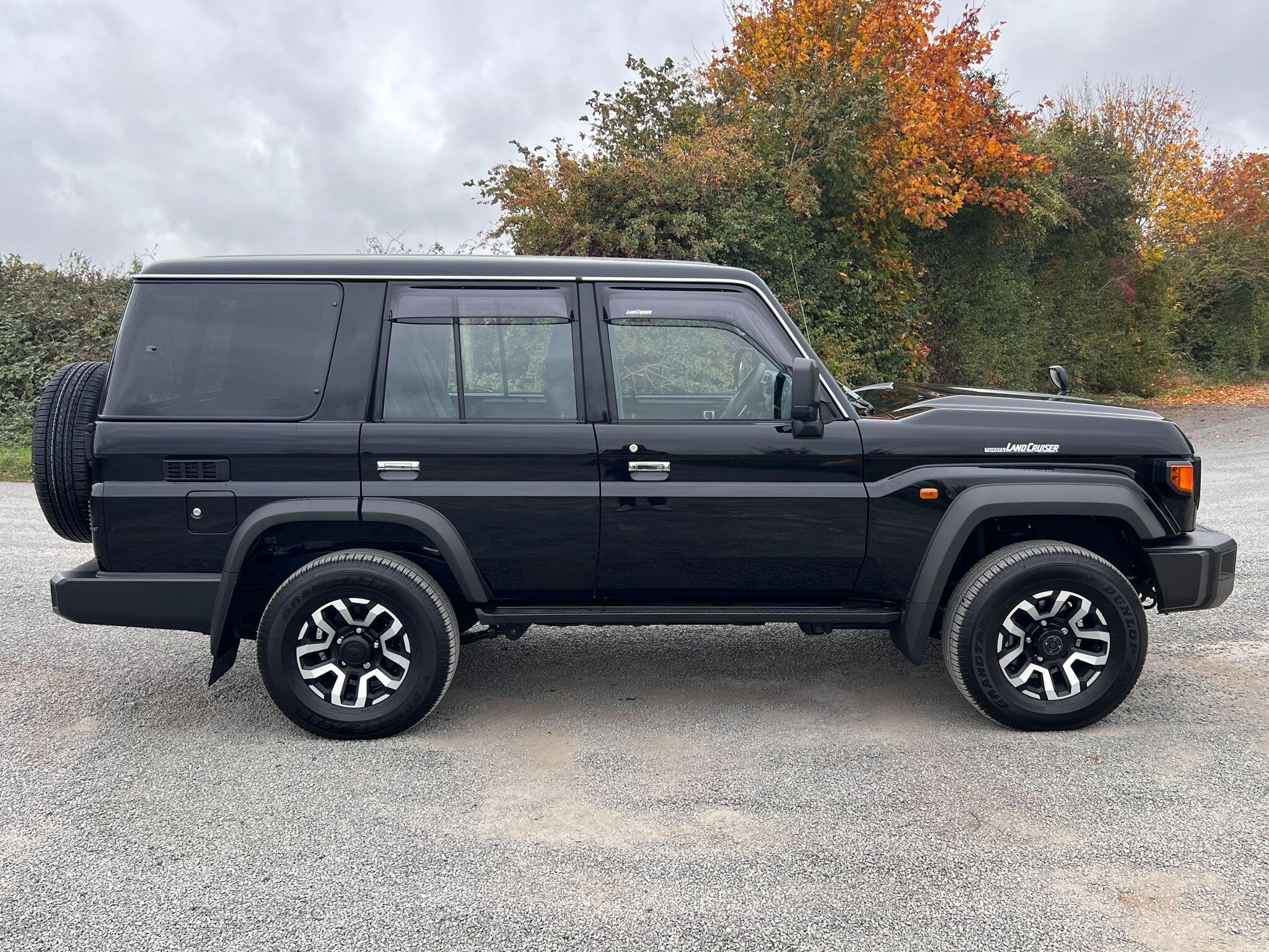Toyota Land Cruiser view 2