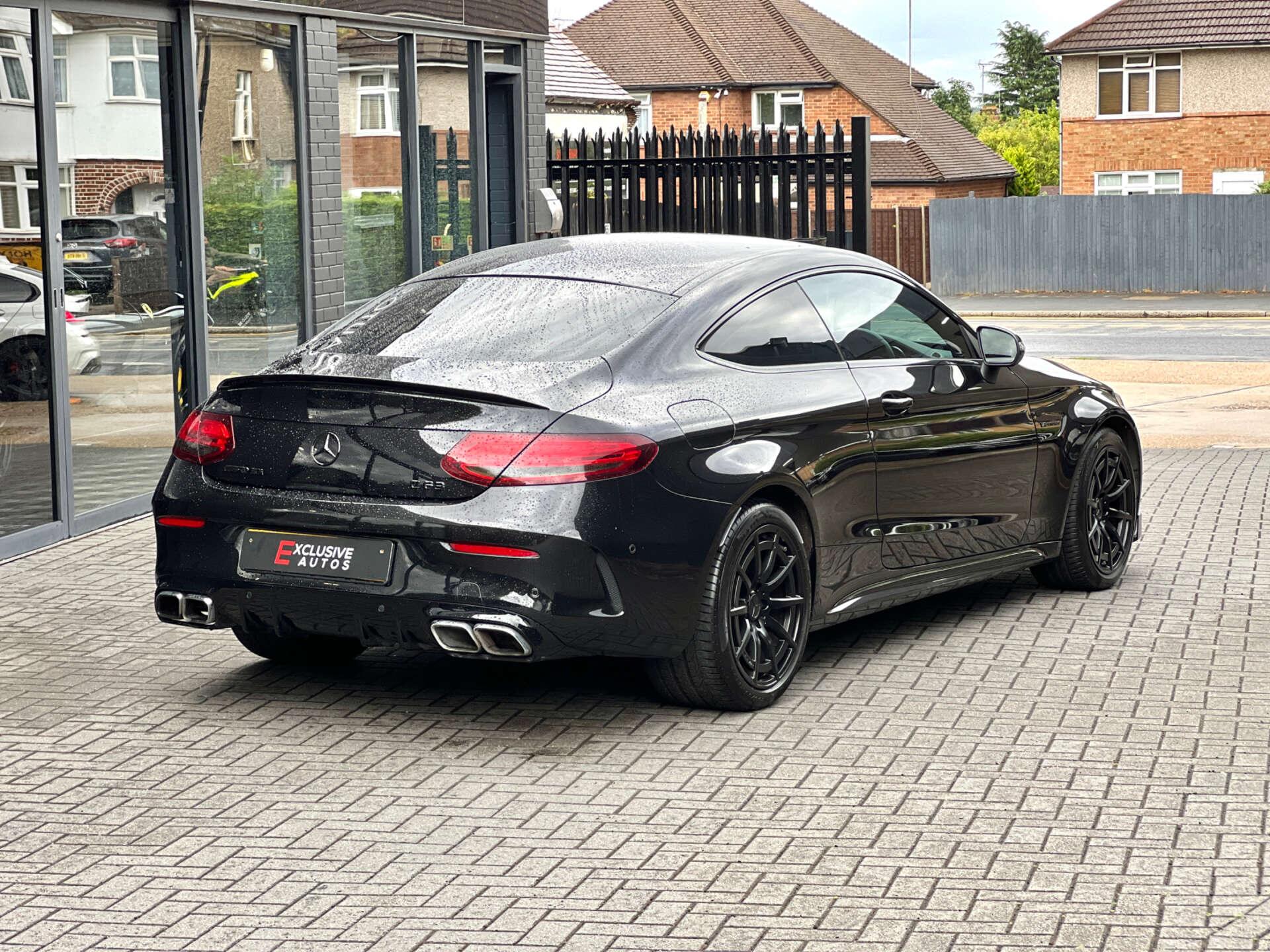 Mercedes-Benz C Class view 3