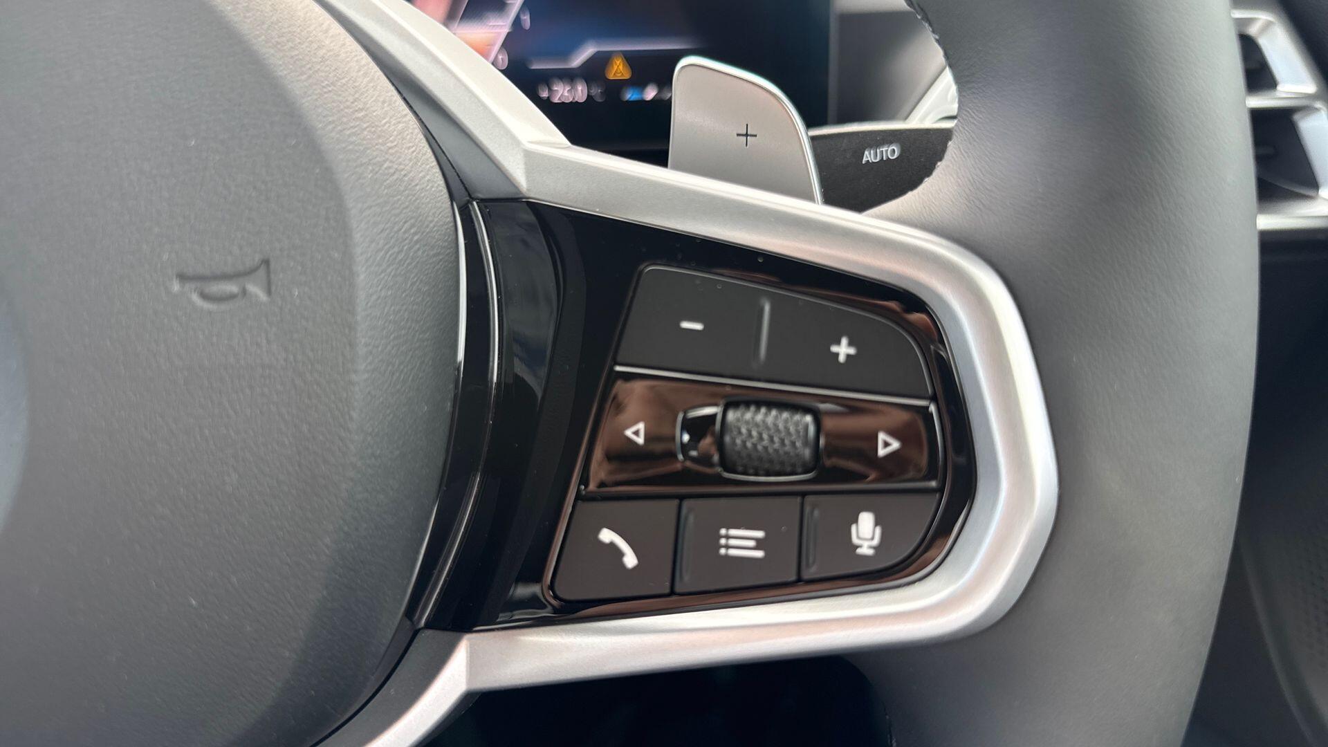BMW 2 Series view 18