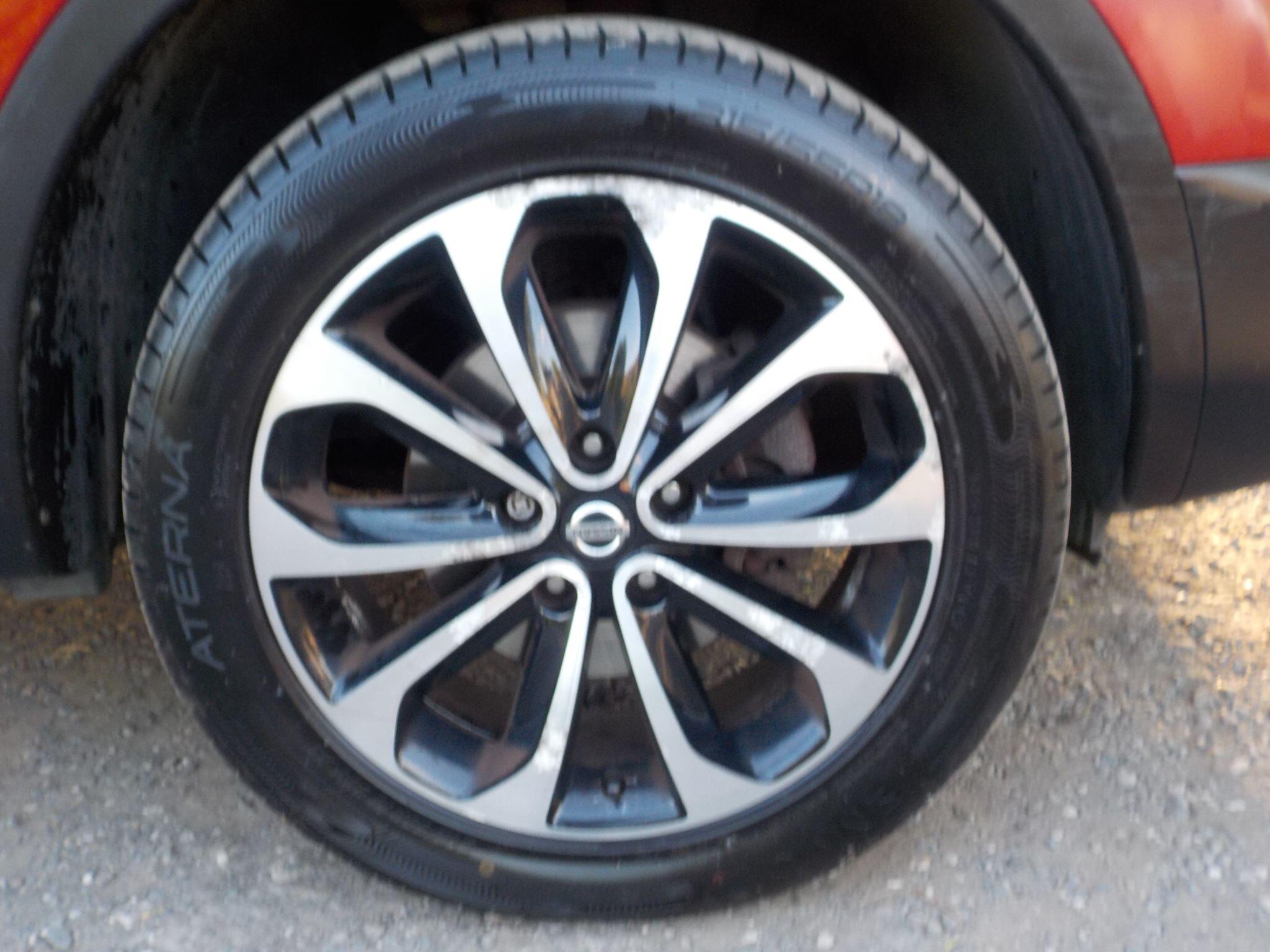 Nissan Qashqai 1.6 n-tec 2WD Euro 5 5dr