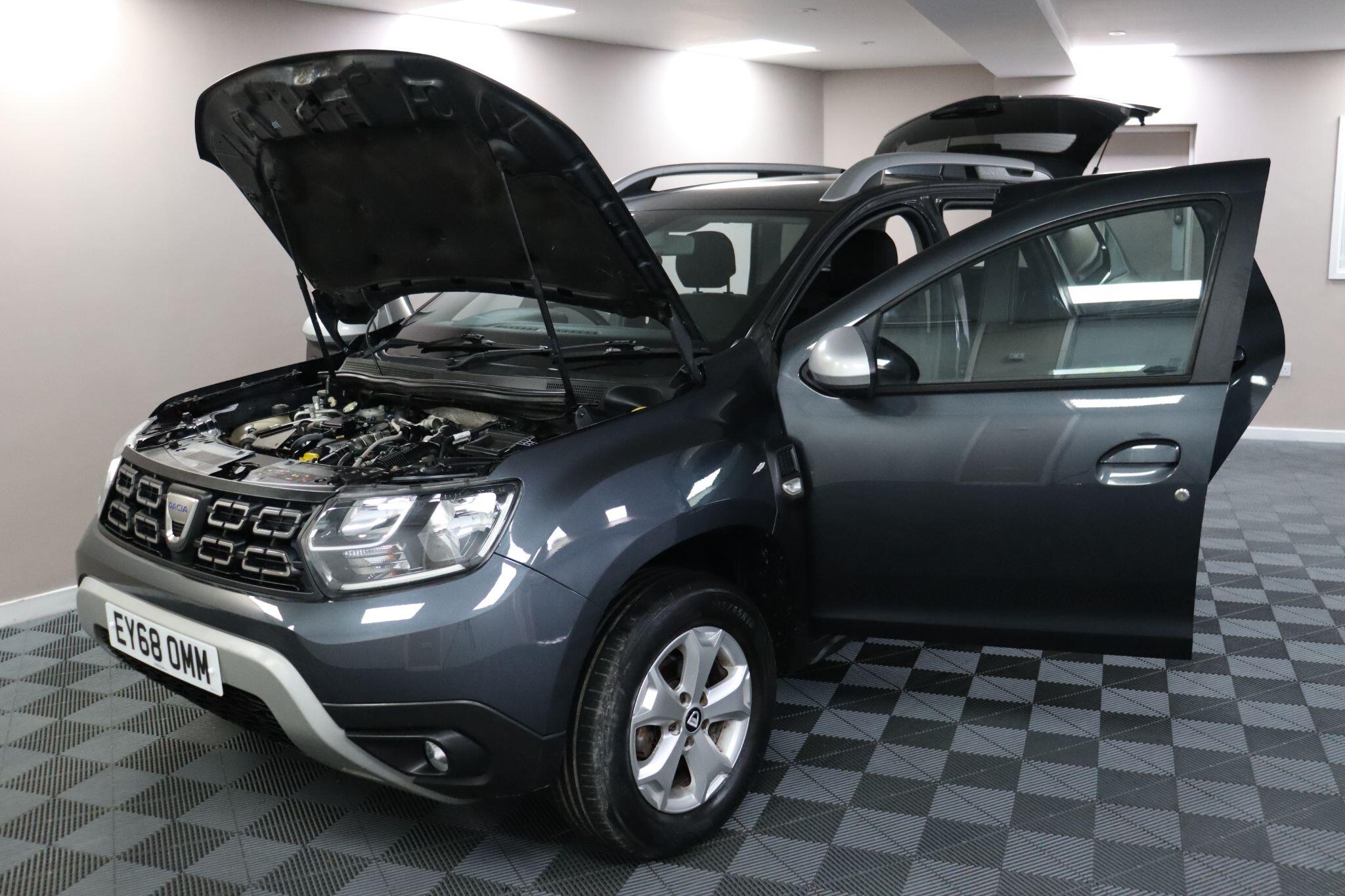 Dacia Duster view 16