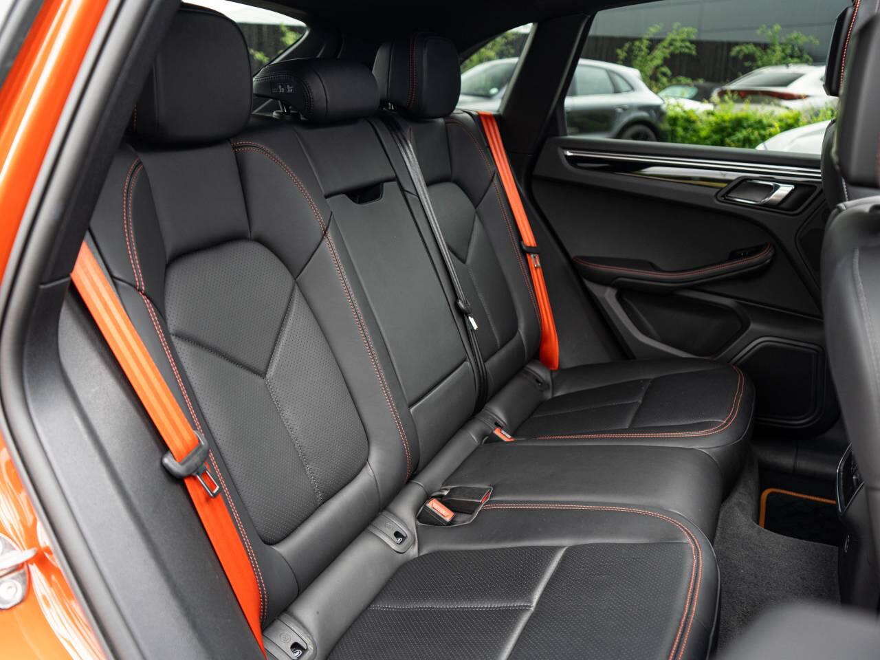 Porsche Macan view 37