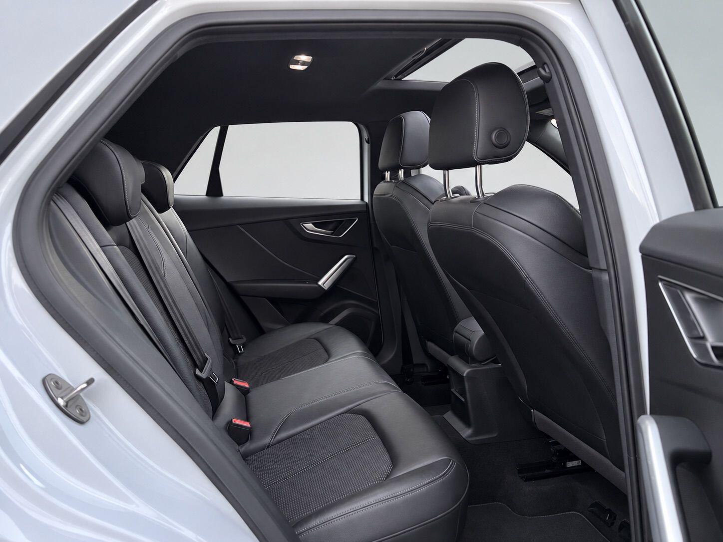 Audi Q2 view 31