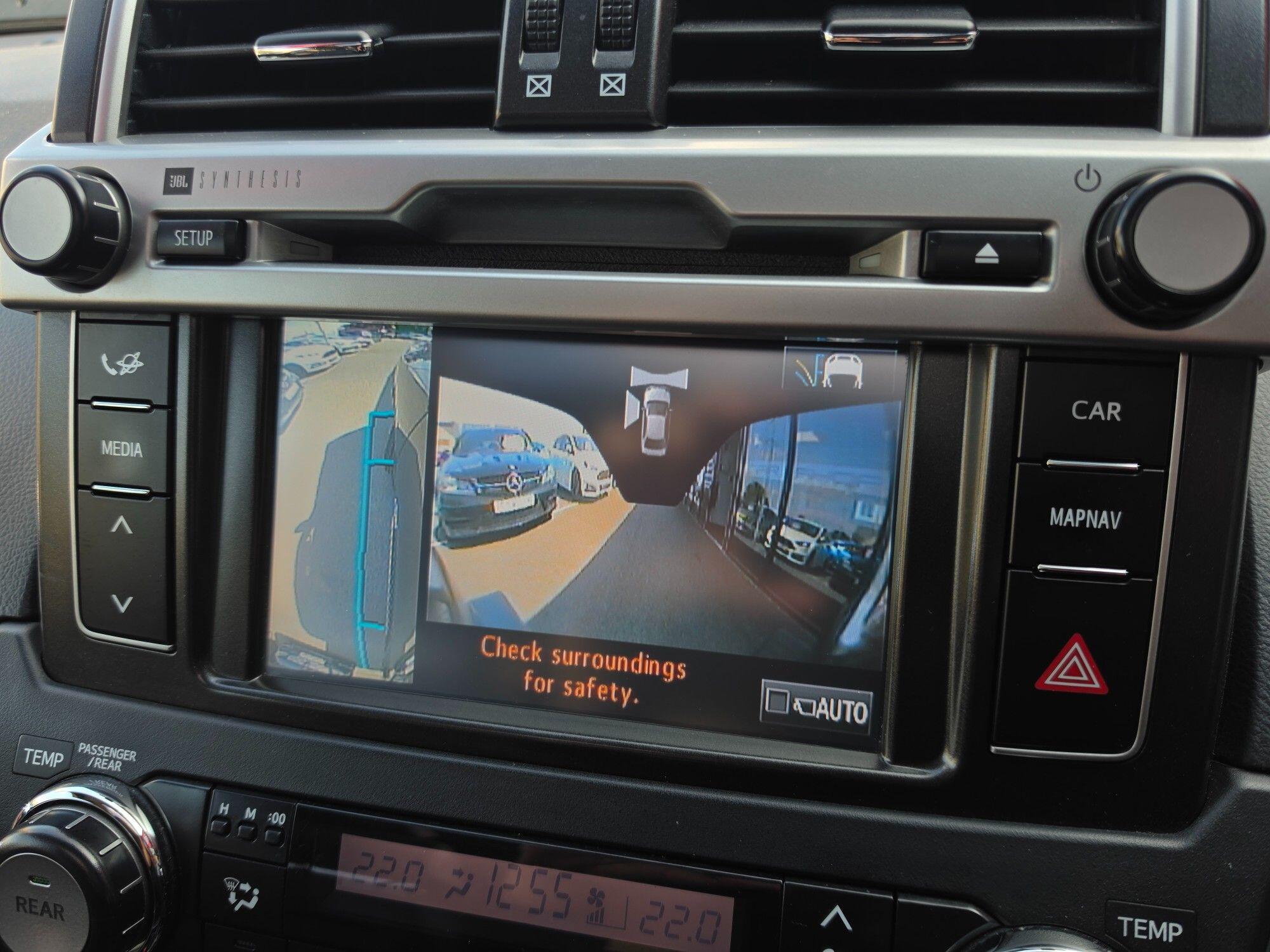 Toyota Land Cruiser view 129