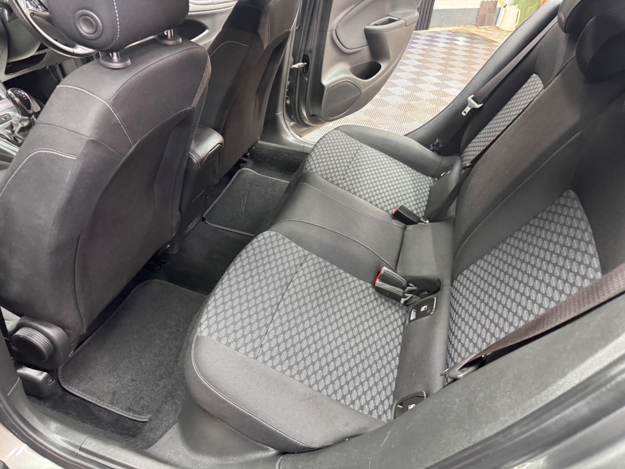 Vauxhall Astra view 38
