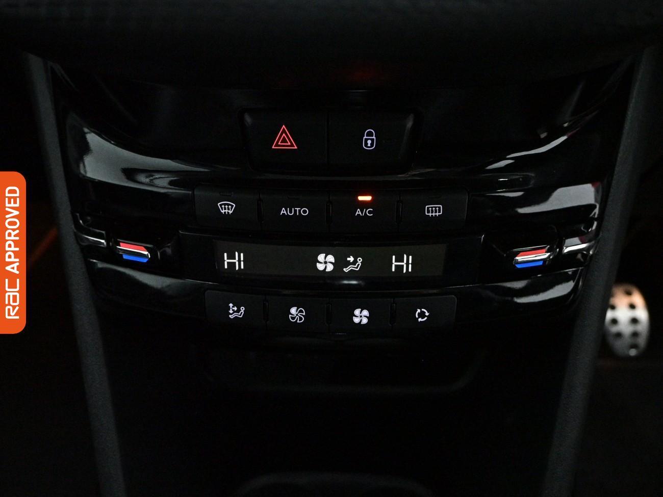 Peugeot 2008 view 17