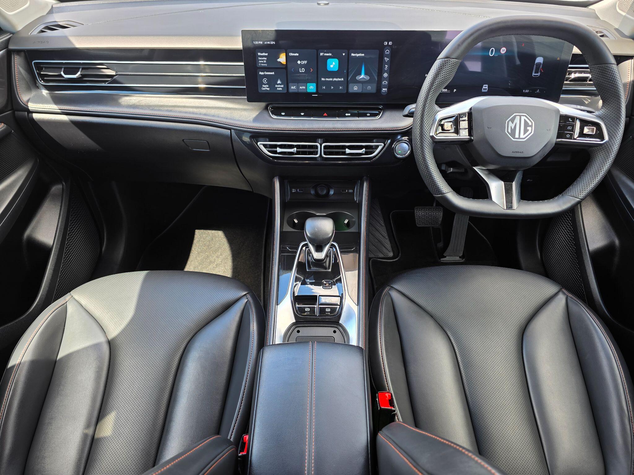 MG MG HS view 14