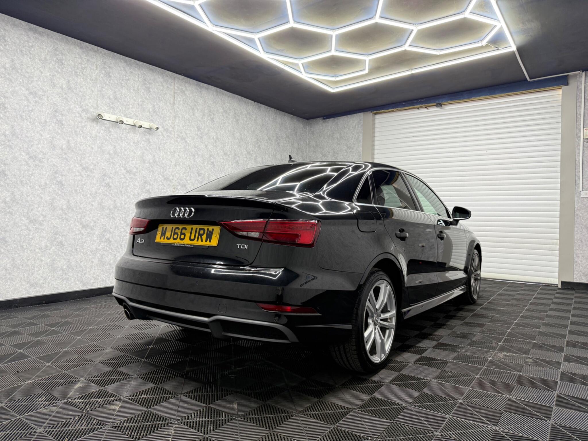 Audi A3 view 4
