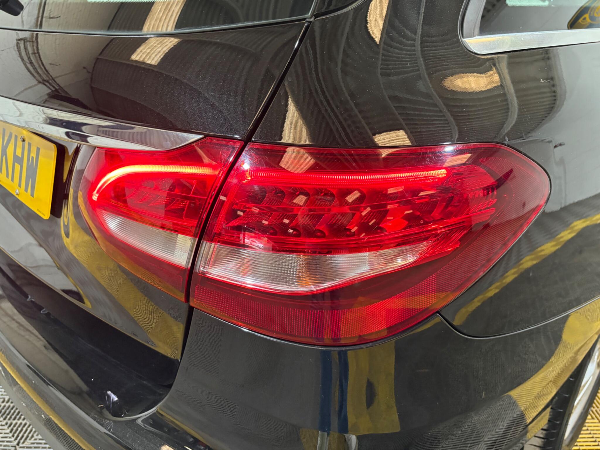 Mercedes-Benz C Class view 49