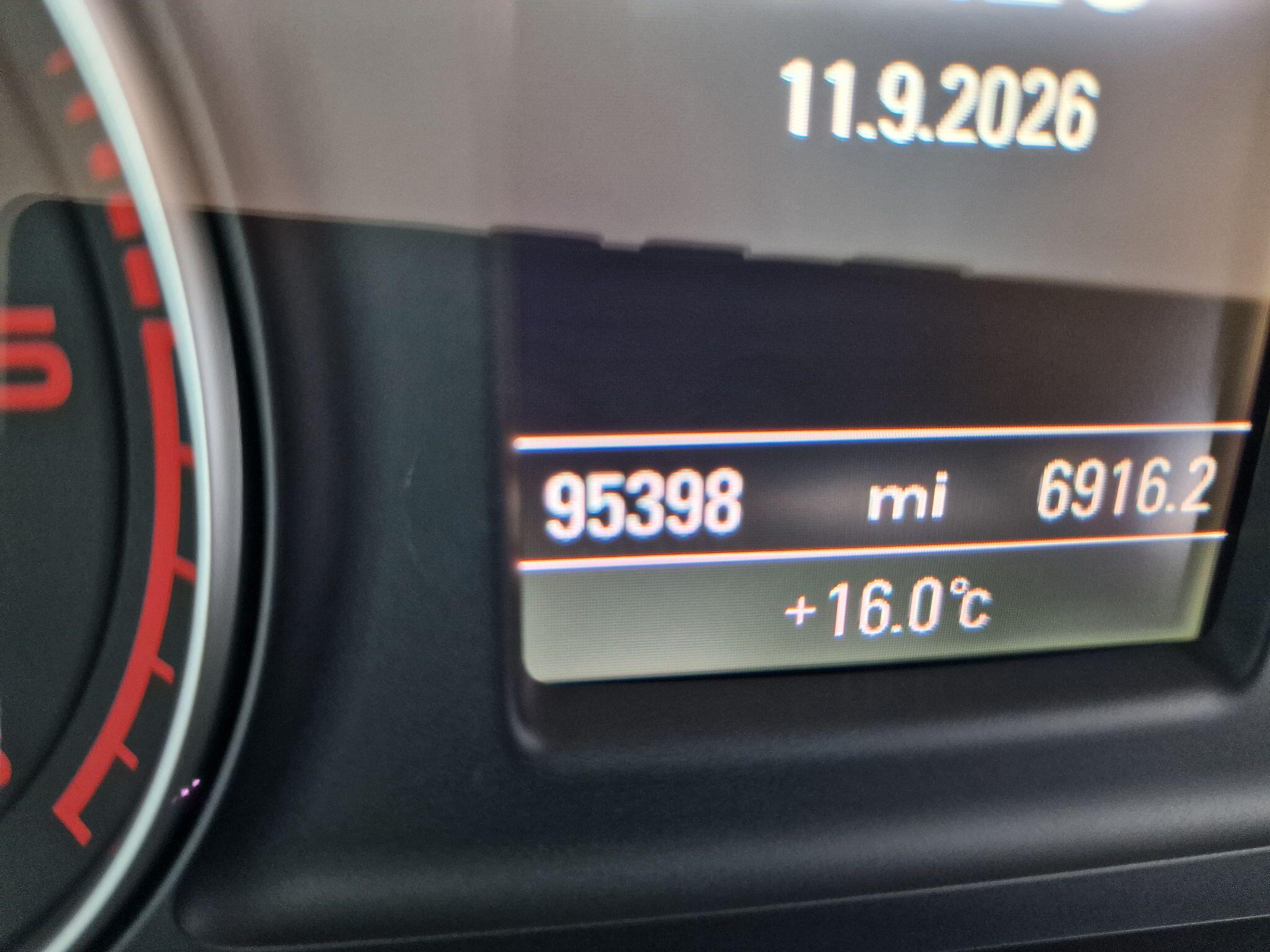 Audi Q3 view 47