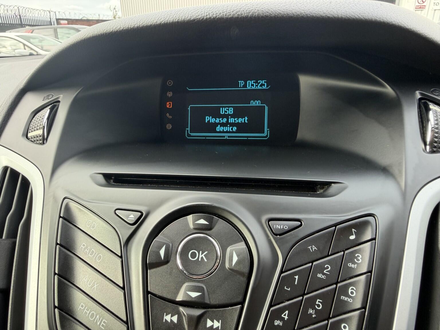 Ford Focus view 36