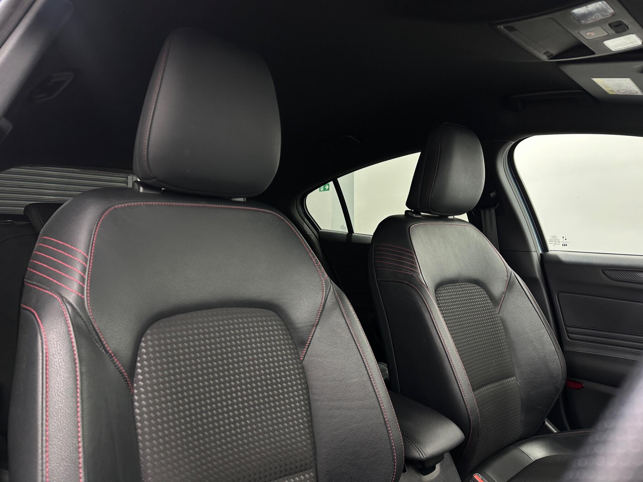 Ford Focus view 34