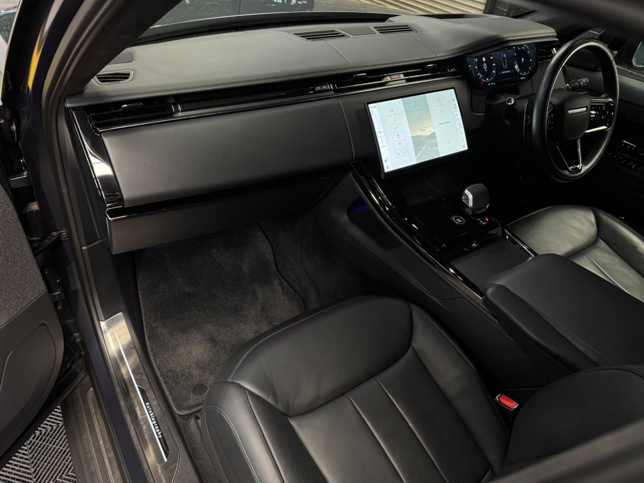 Land Rover Range Rover Sport view 17