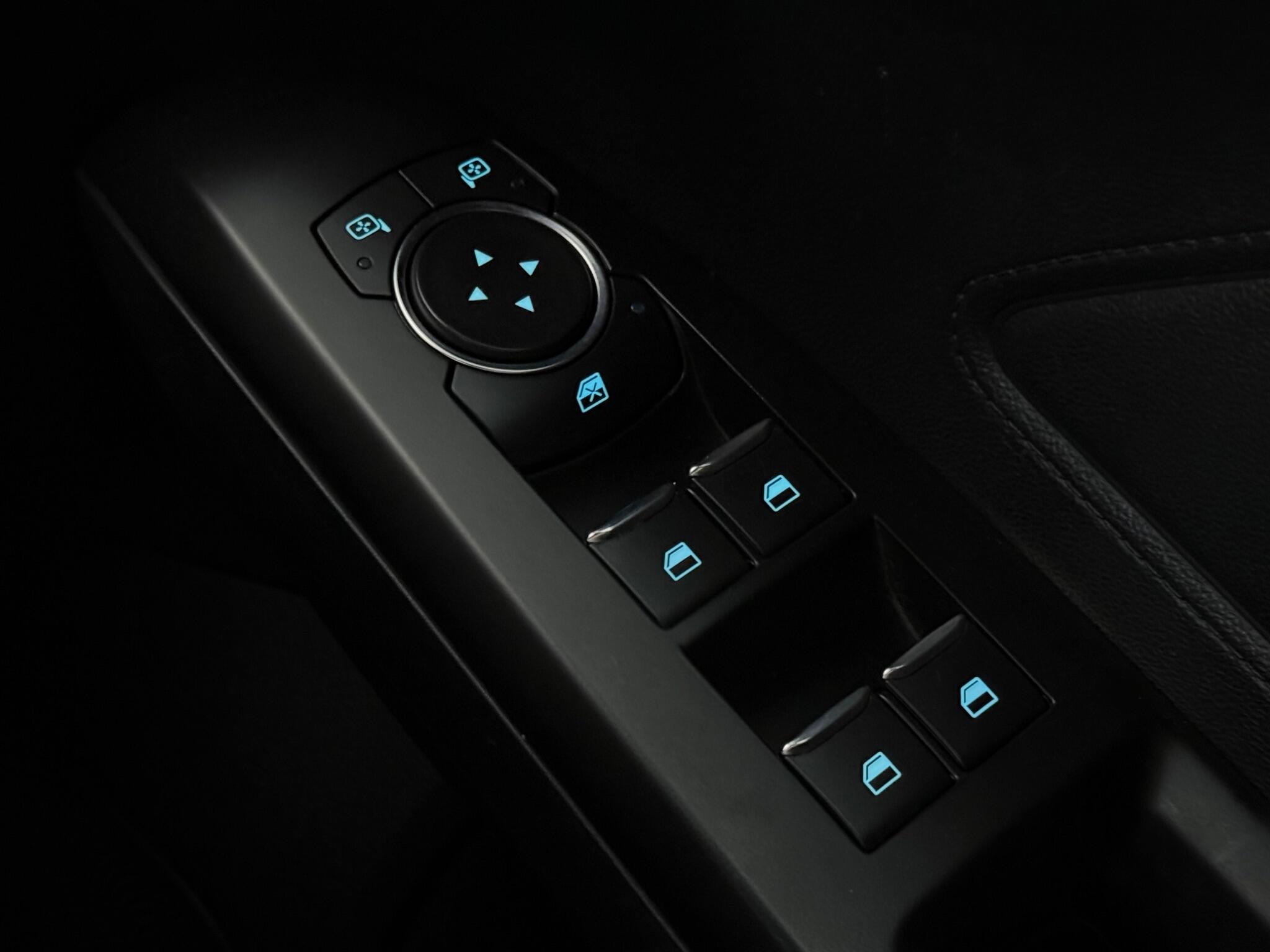 Ford Focus view 18