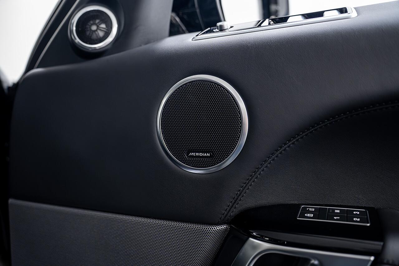 Land Rover Range Rover Sport view 15