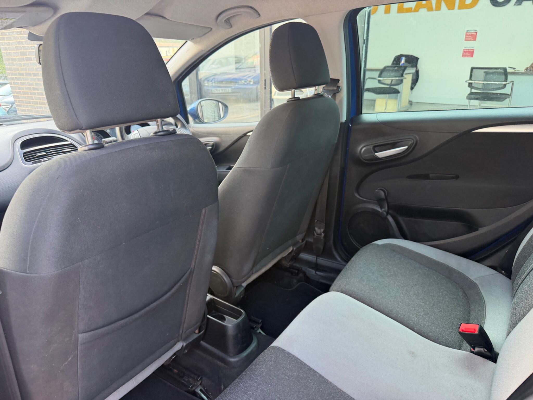 Fiat Punto view 27