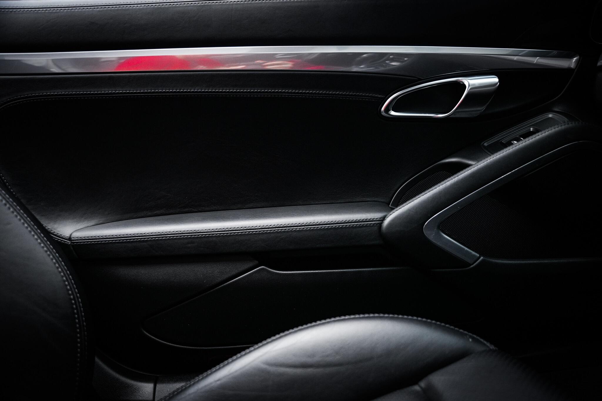 Porsche 911 view 52