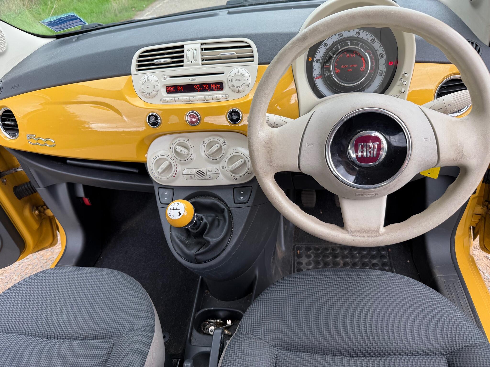 Fiat 500 view 3