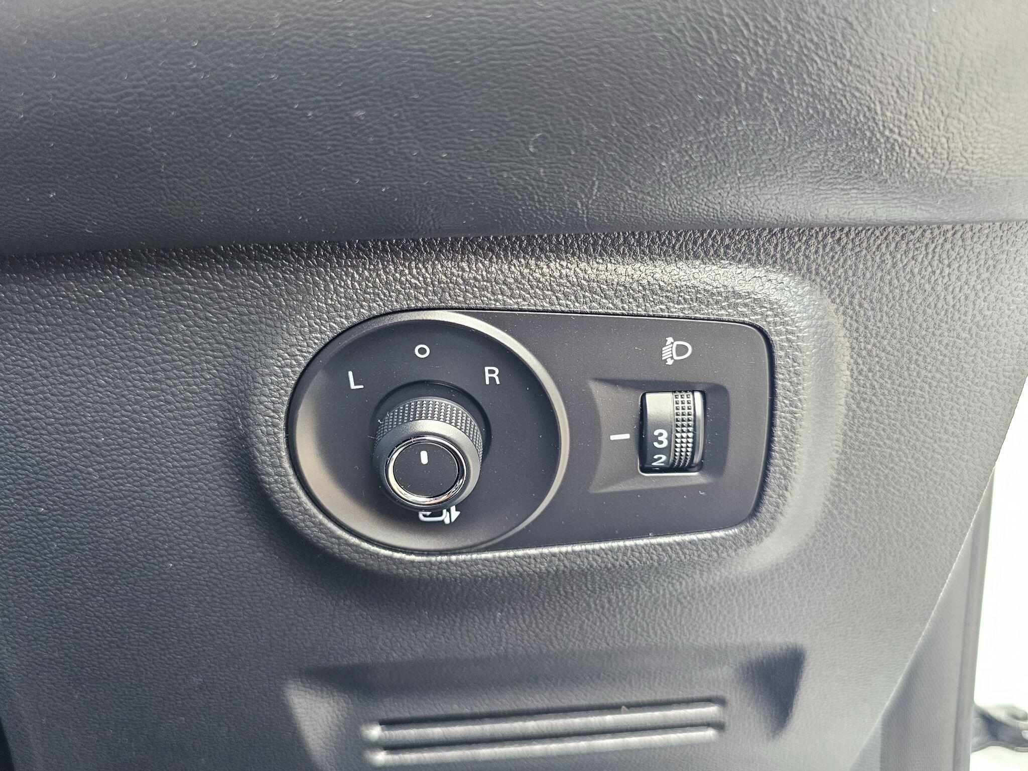 MG ZS view 41