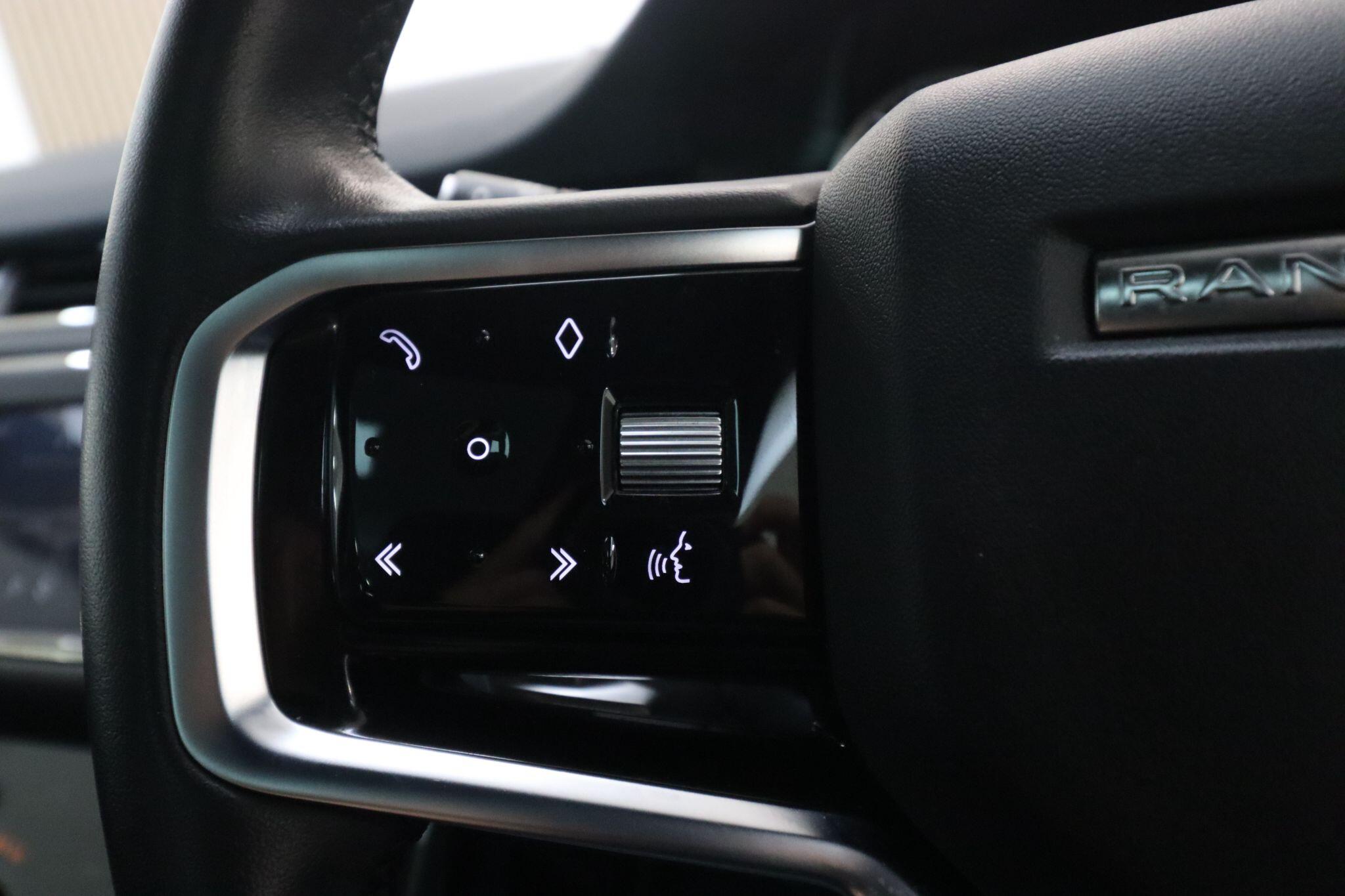 Land Rover Range Rover Evoque view 39