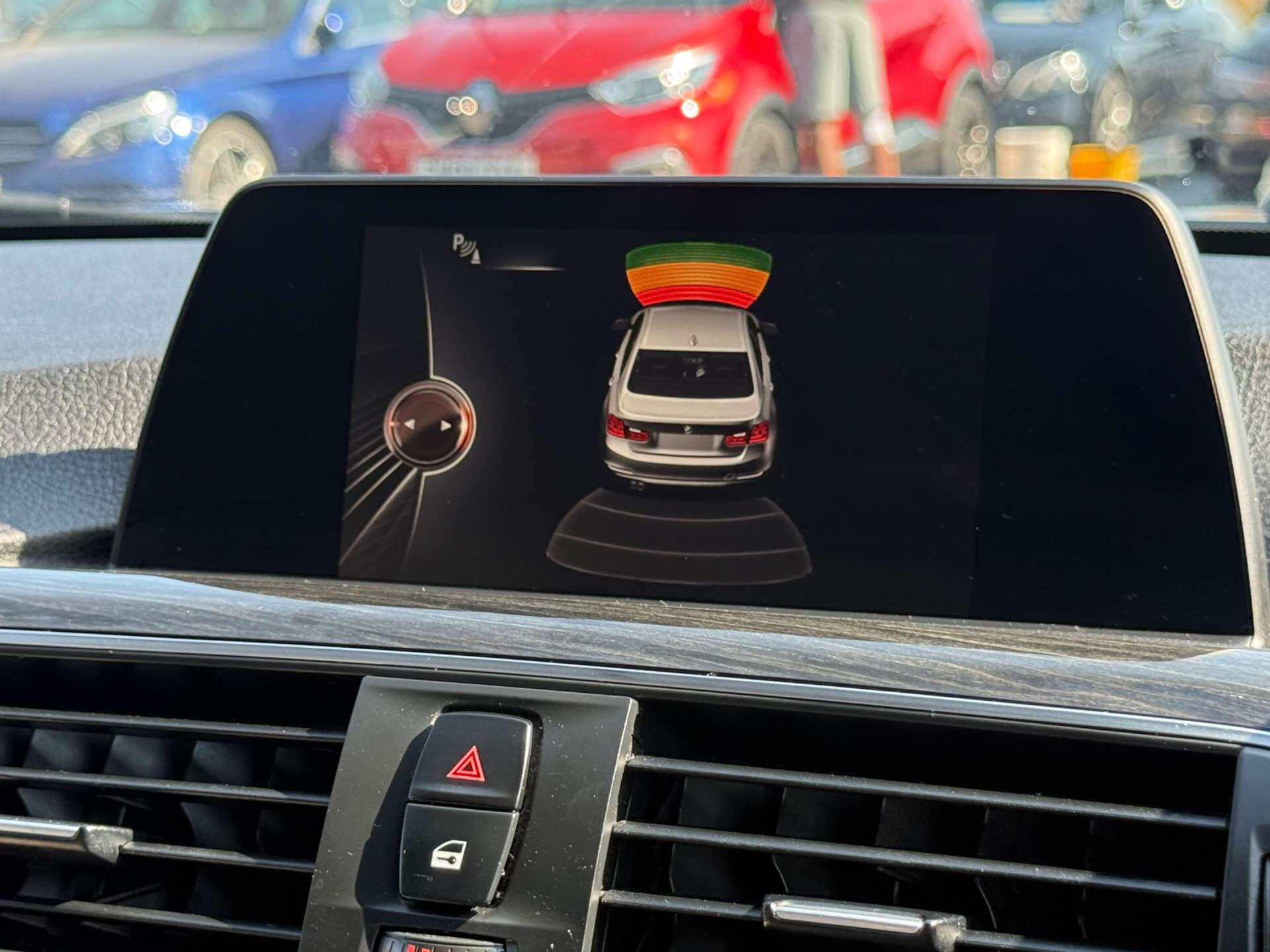 BMW 3 Series view 52