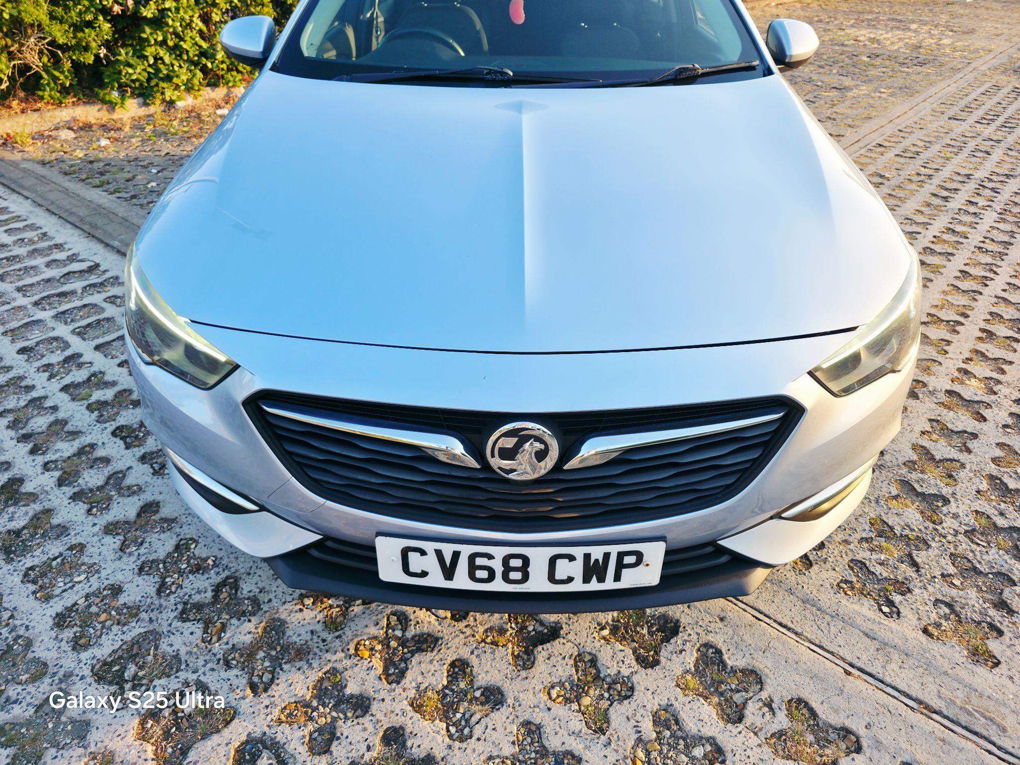 Vauxhall Insignia view 5