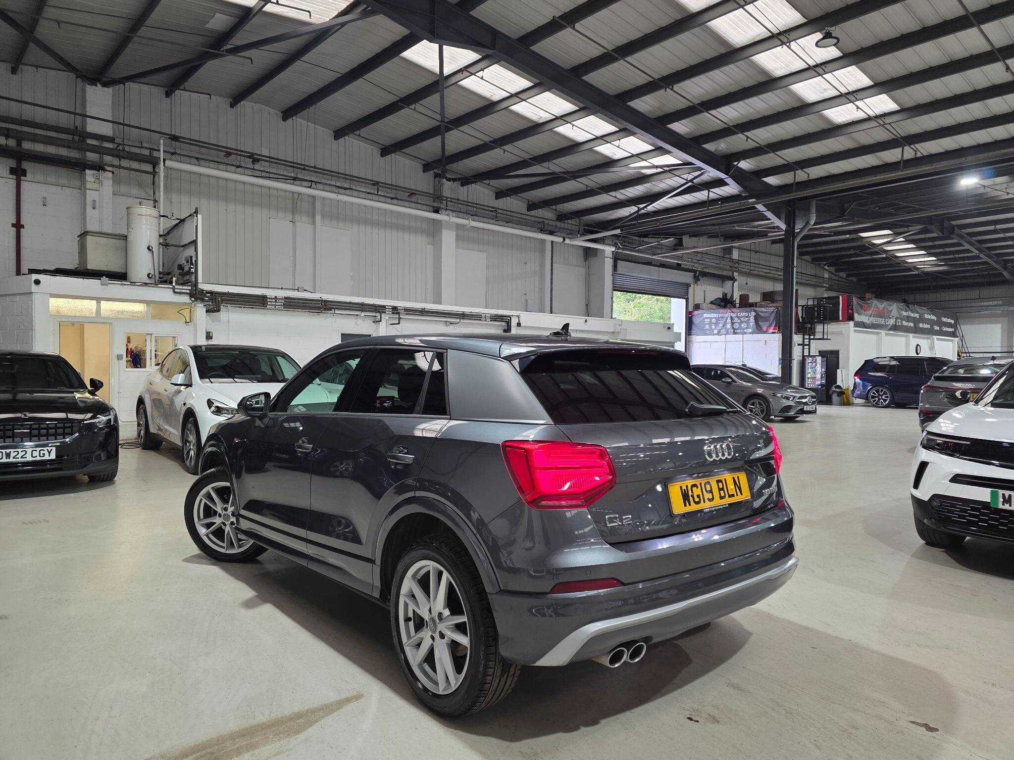 Audi Q2 view 27
