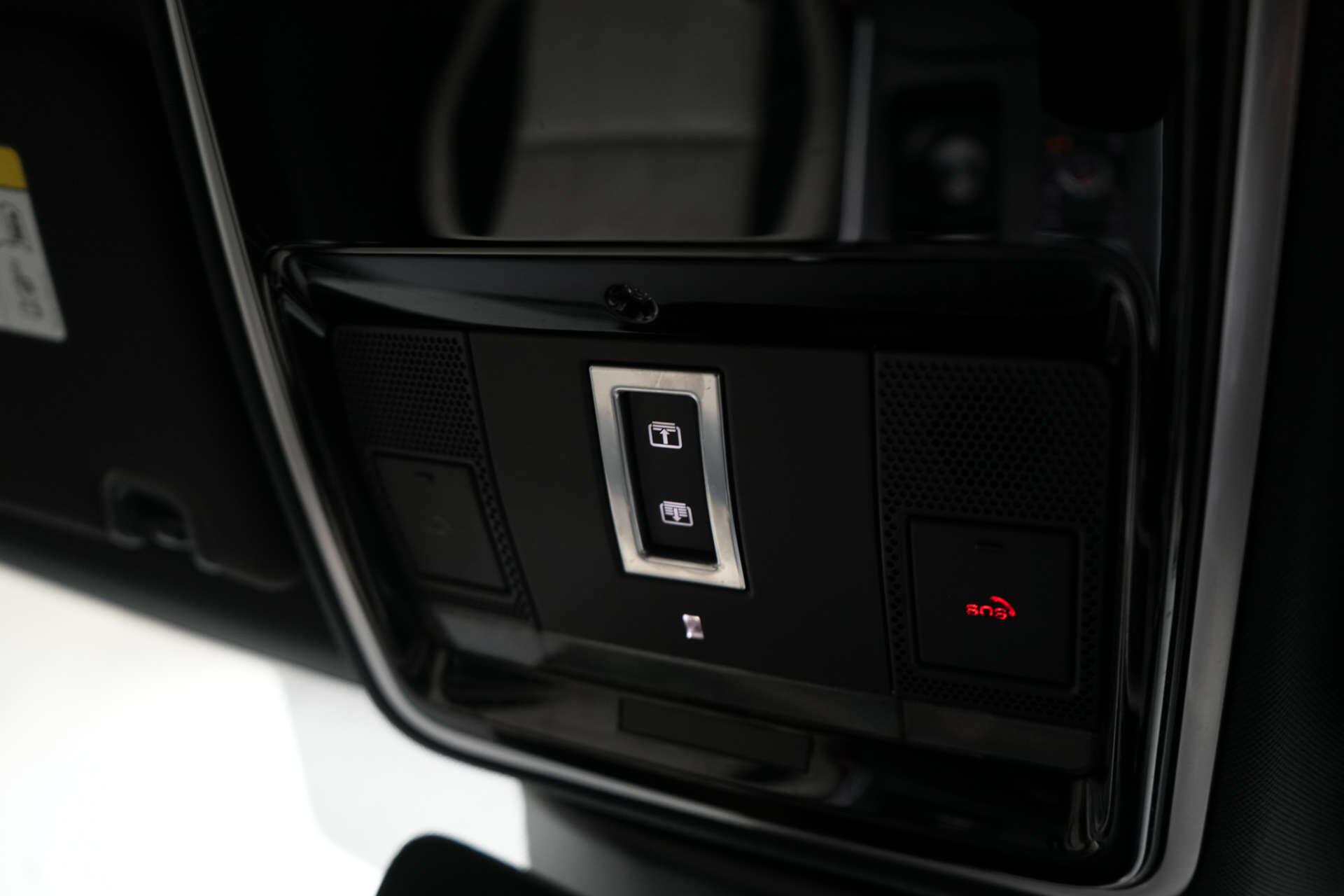 Land Rover Range Rover Sport view 43