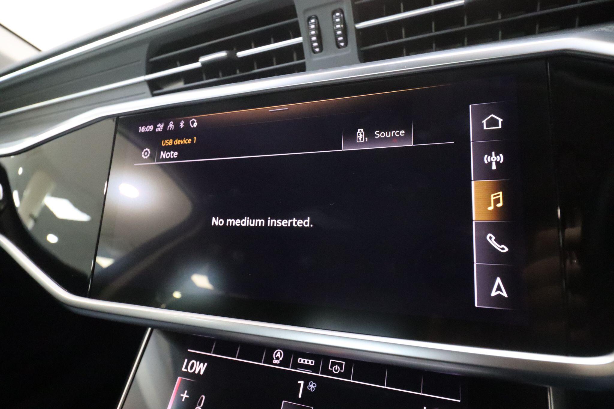 Audi A6 Saloon view 23